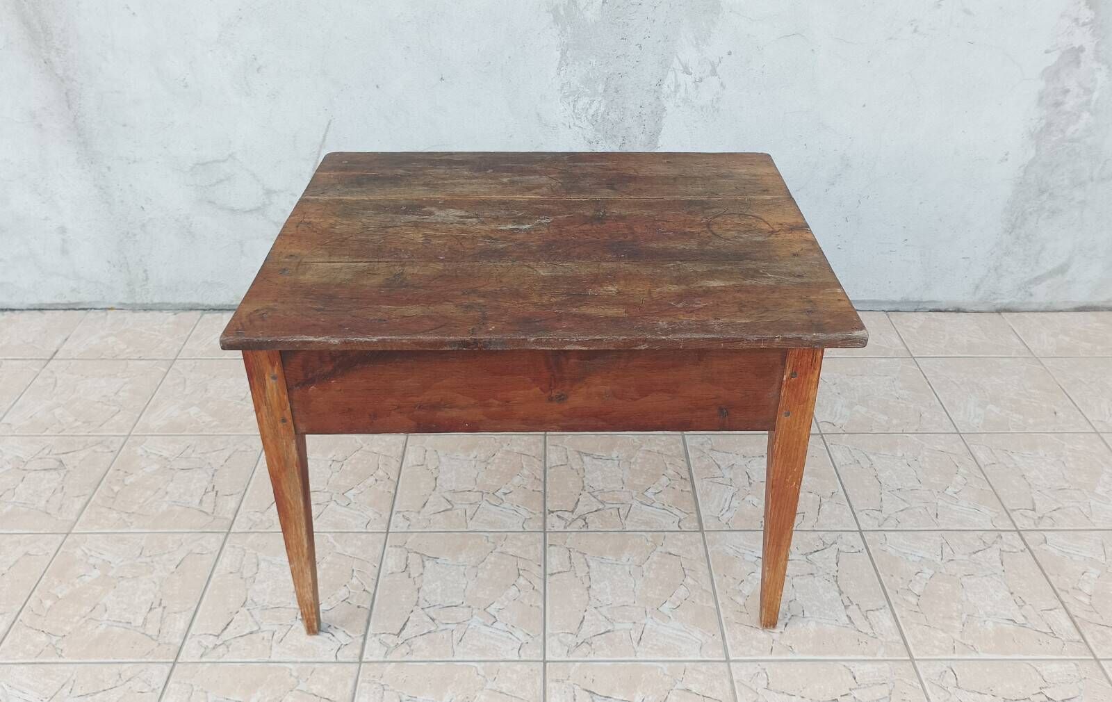 Table rustique en chêne massif
