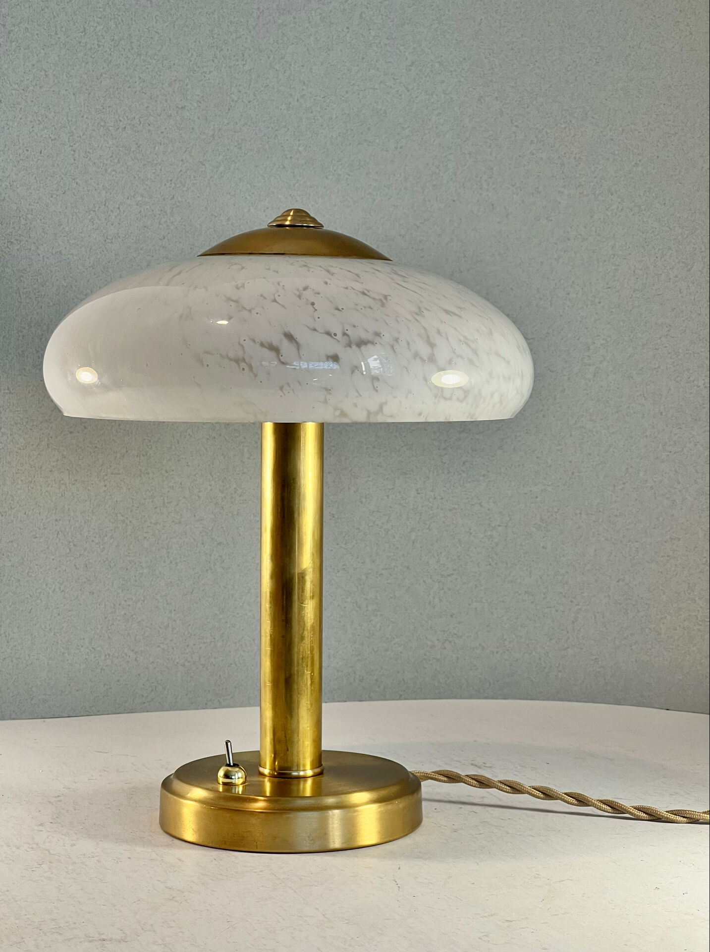 Paire de lampes à poser art déco verres de Clichy  & Laiton