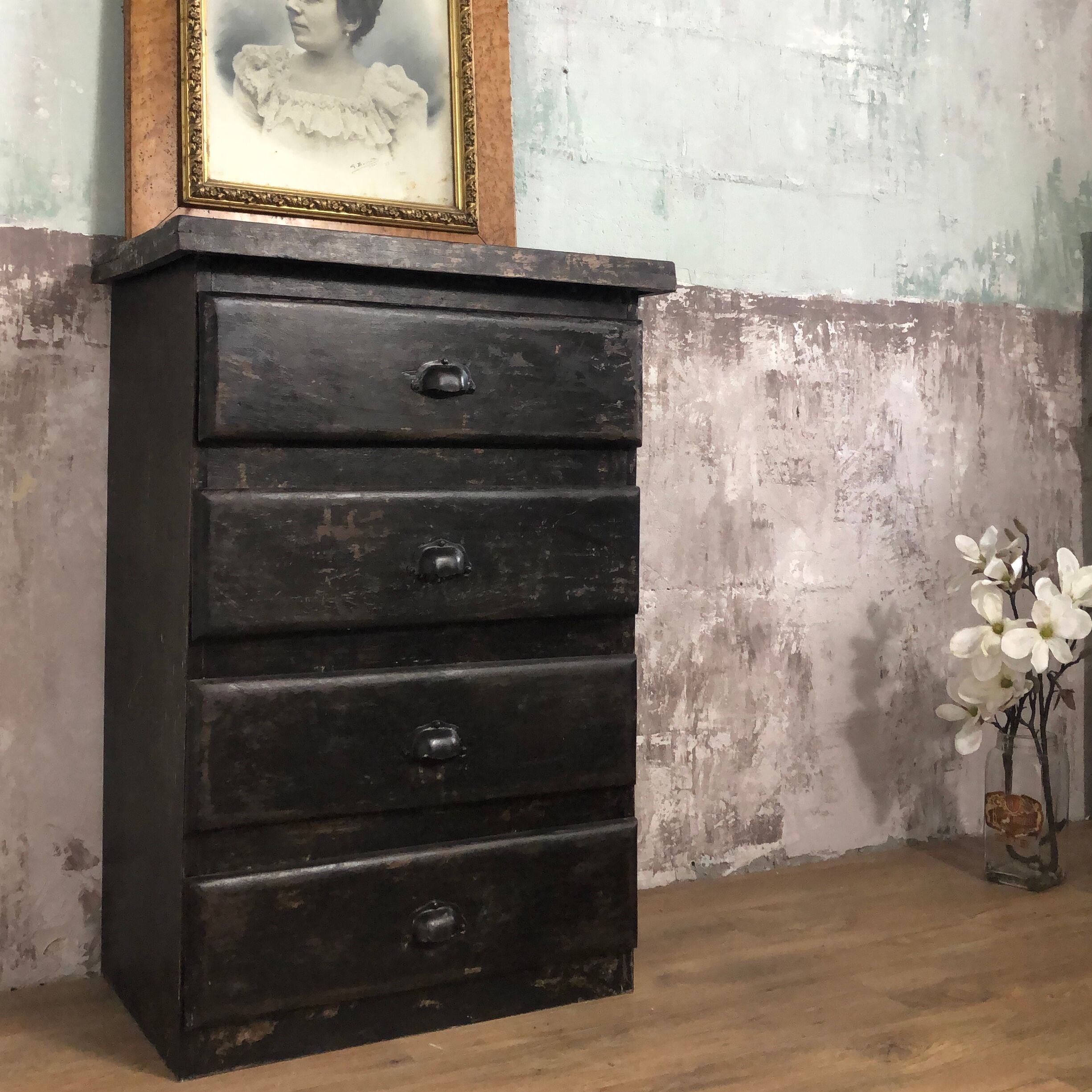 Former wooden workshop dresser, black patina