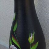Very large black vase decorated with flowers, height 61.50 cm.