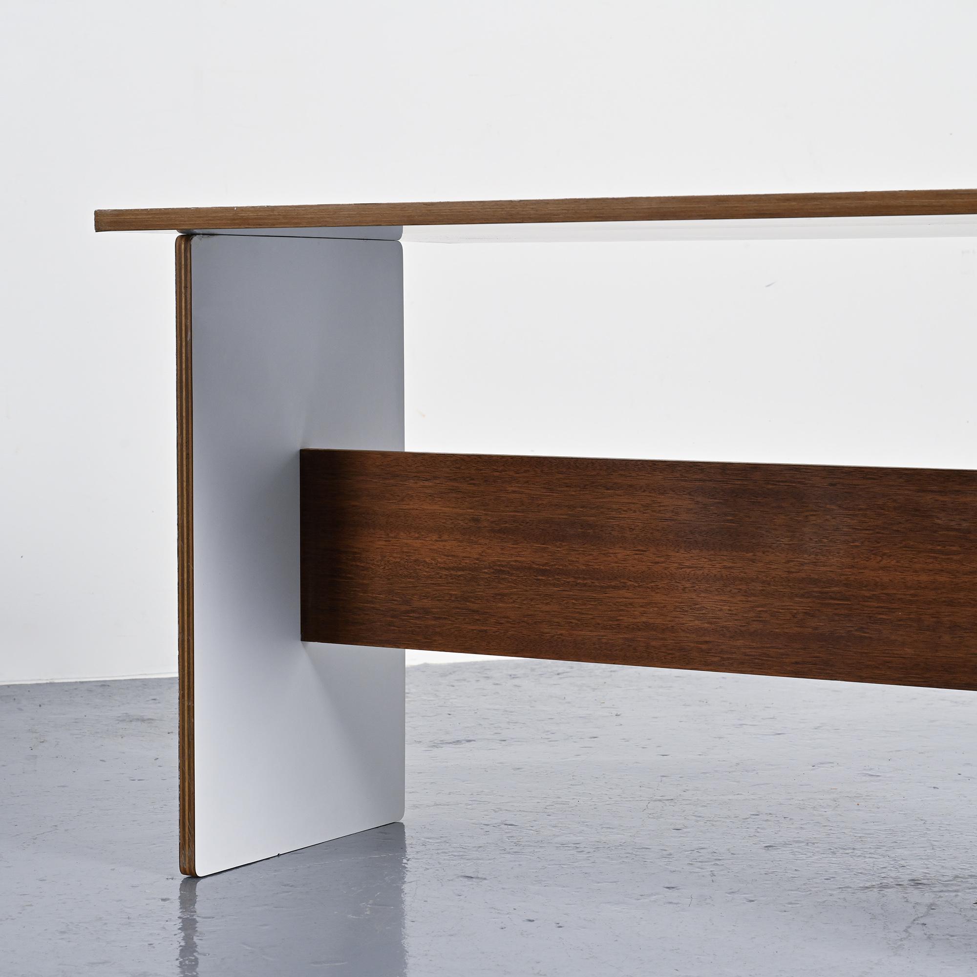 Modular table by Pierre Guariche for La Plagne, circa 1968.