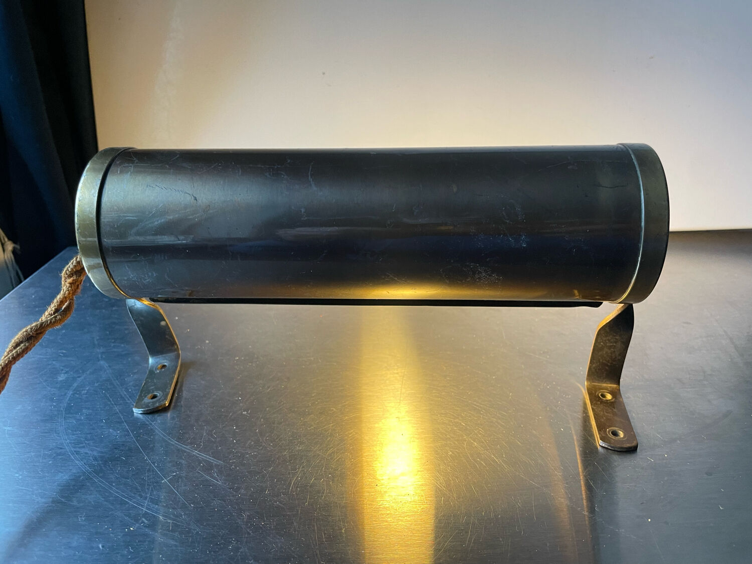 Danish art deco wall lamp in metal