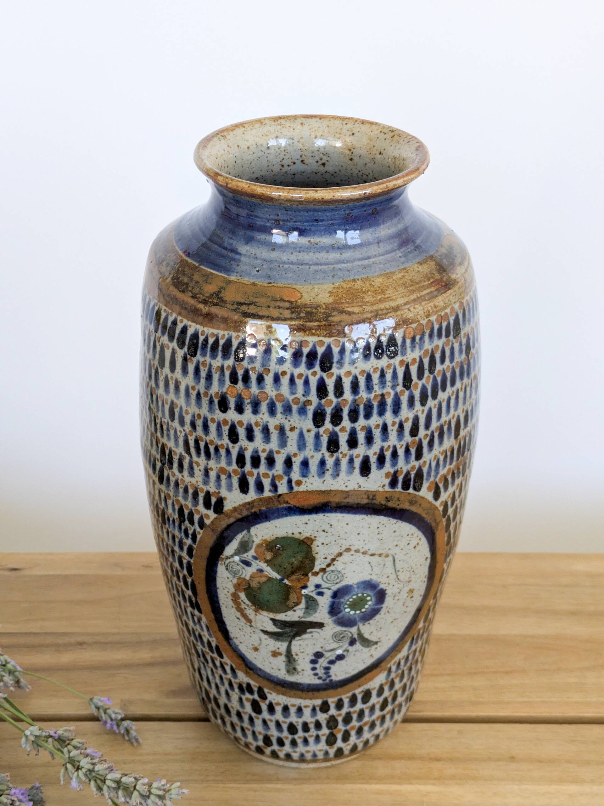 Large ceramic vase Tonalá hand-painted, Mexico 1970s