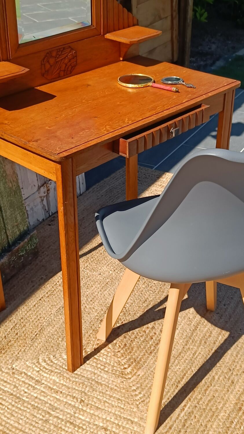 Art Deco dressing table with removable mirror