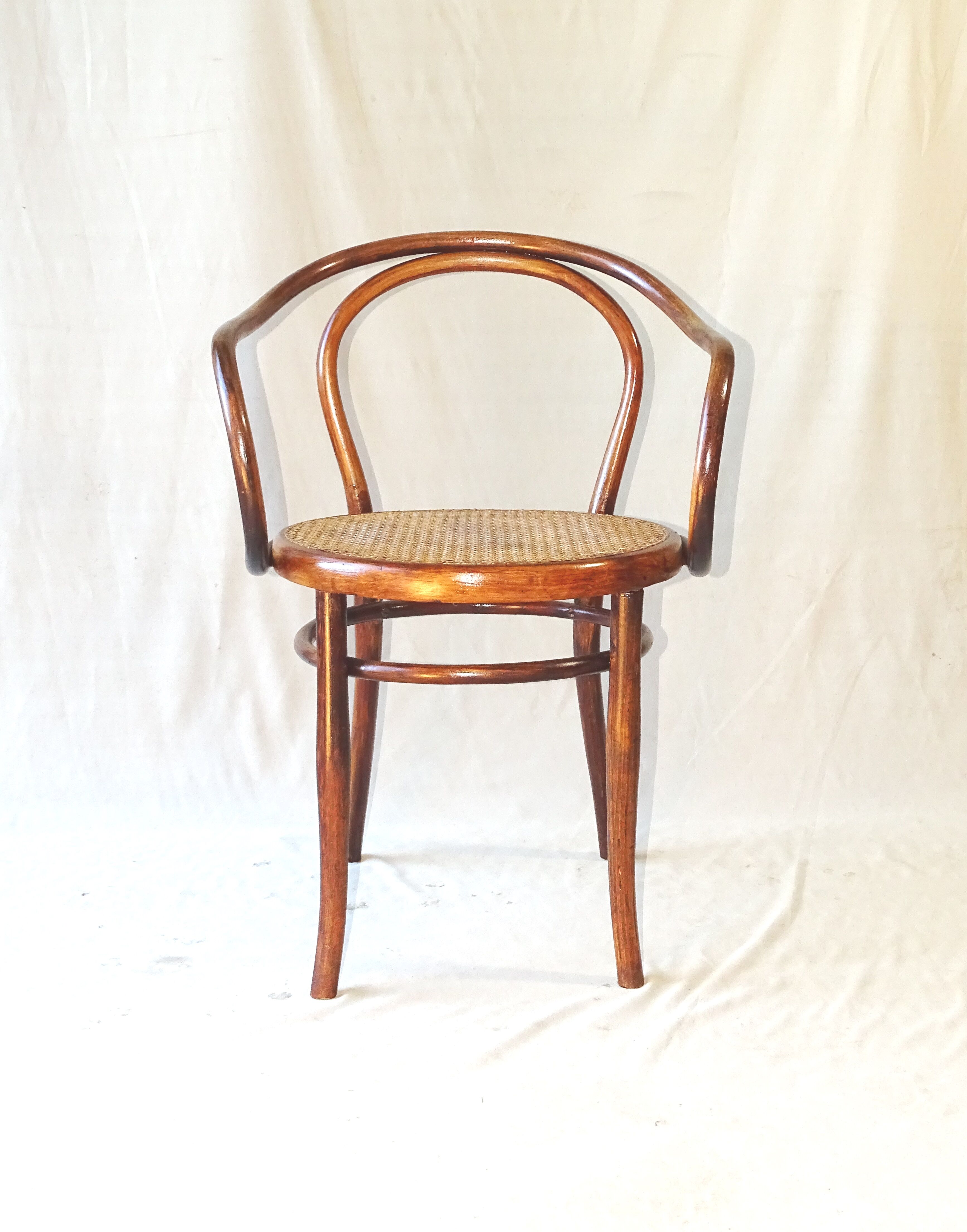 Armchair B9 Le Corbusier from 1910 by Kohn, Cannage neuf