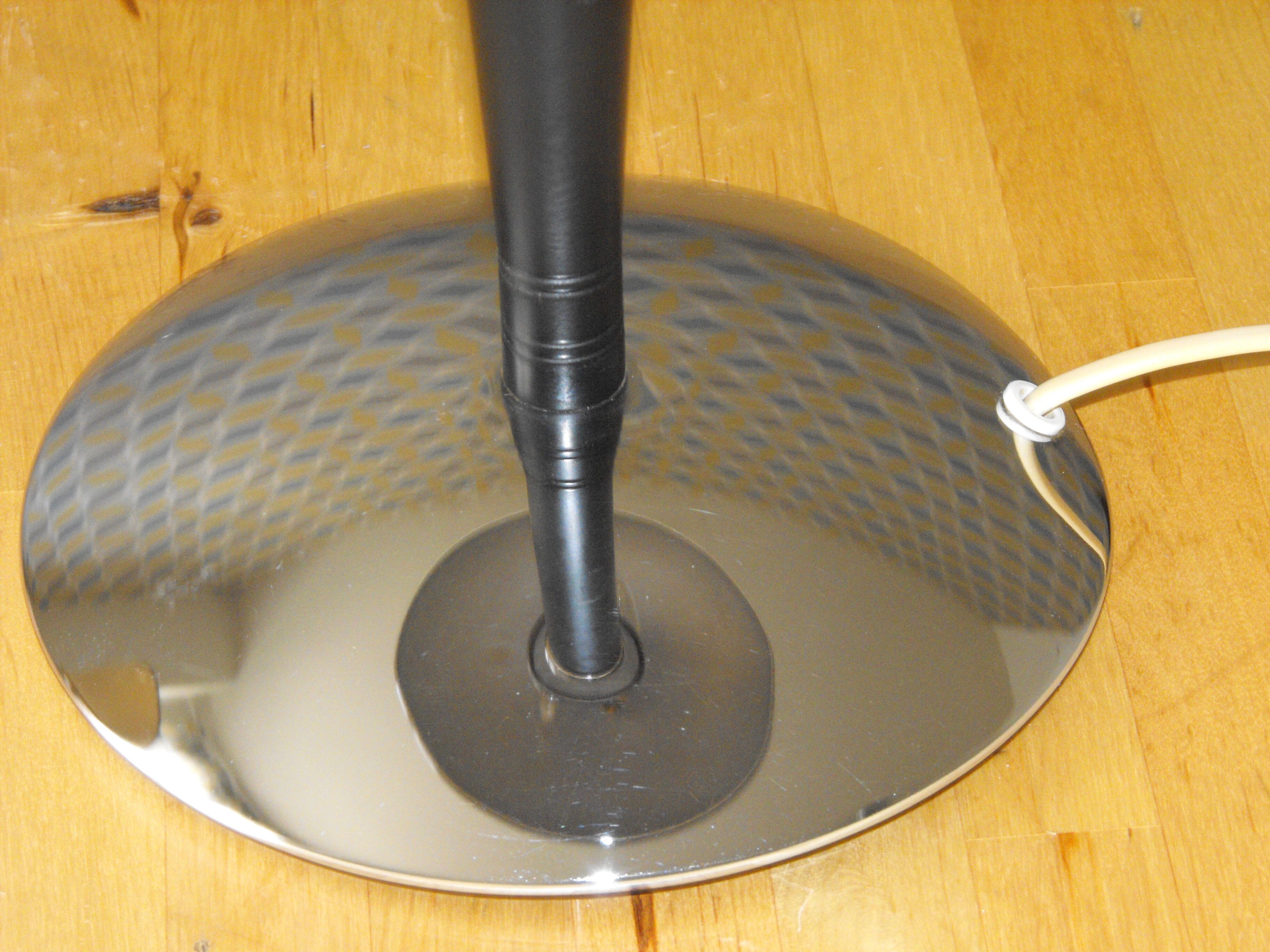 IKEA desk lamp from the 80s.