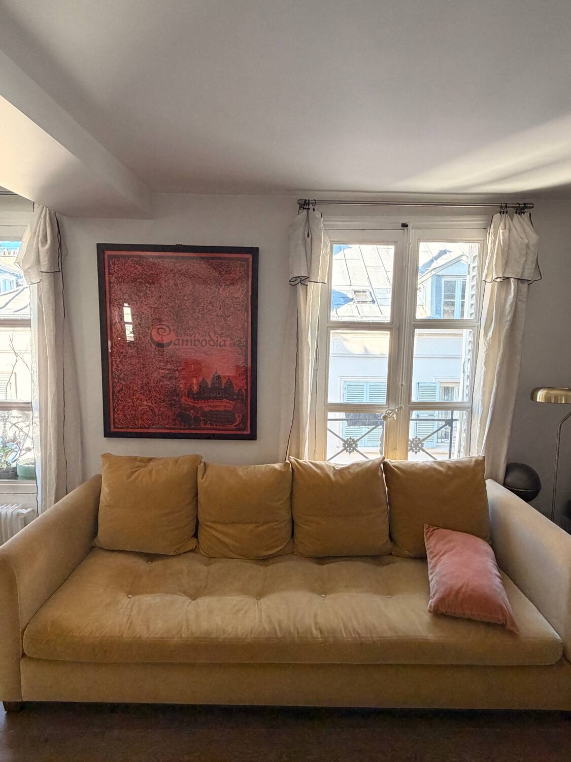 Mustard Caravan Canapé