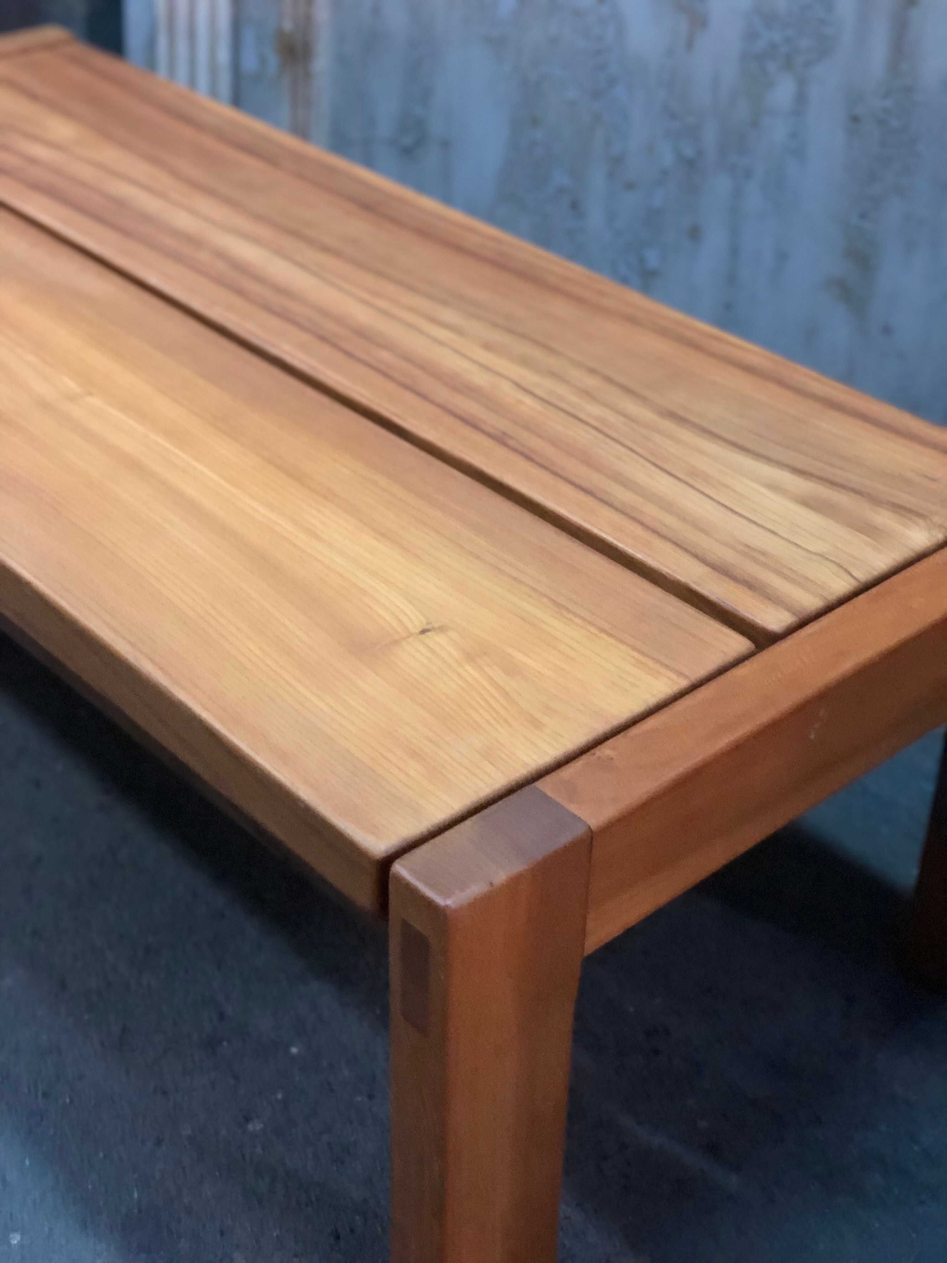 Coffee table, Regain house