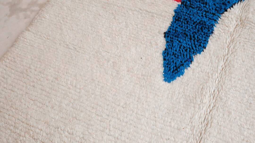 Modern and traditional colored rug 250cm/150cm