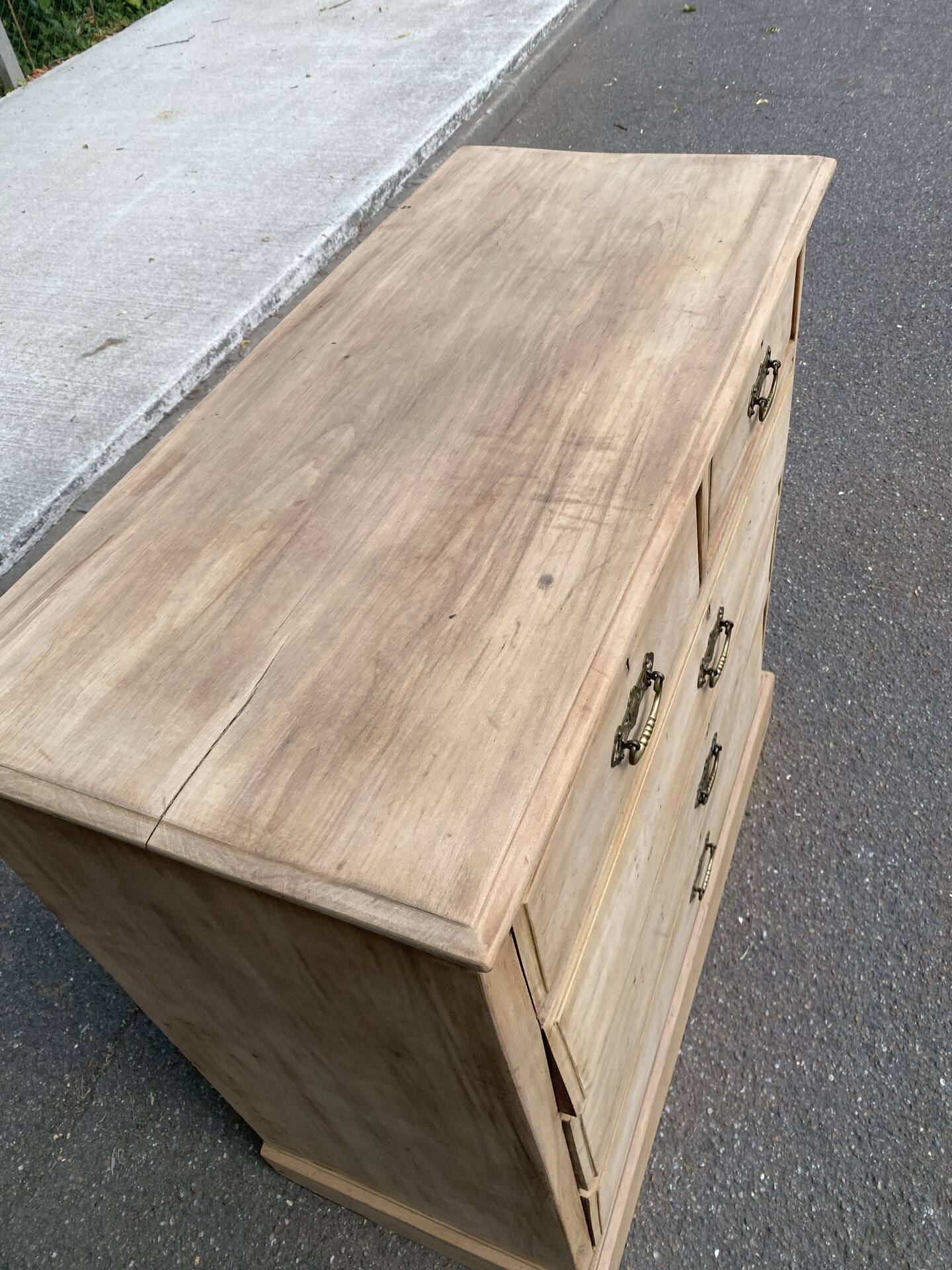 English stripped commode made of solid raw wood from the 19th century.