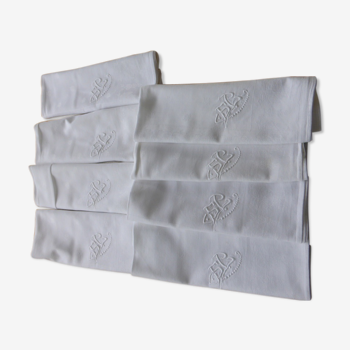 Set de 8 grandes serviettes de table damassées blanches, monogrammées, broderies anciennes