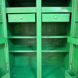 Armoire vintage en métal vert