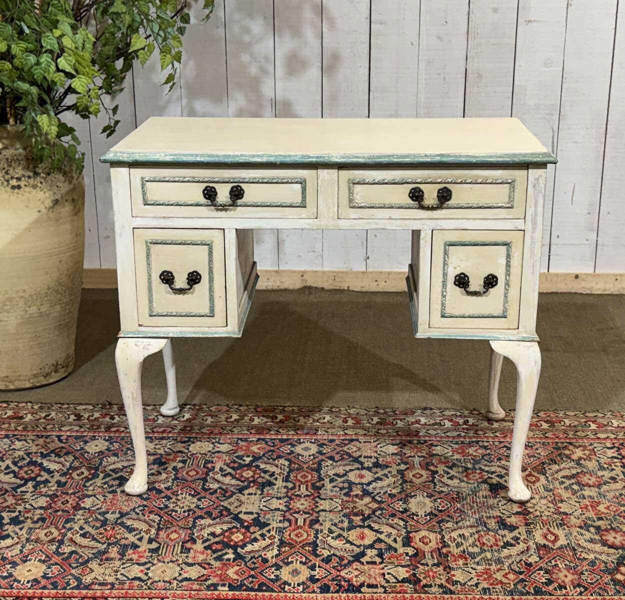 English desk in pine from the 1950s.