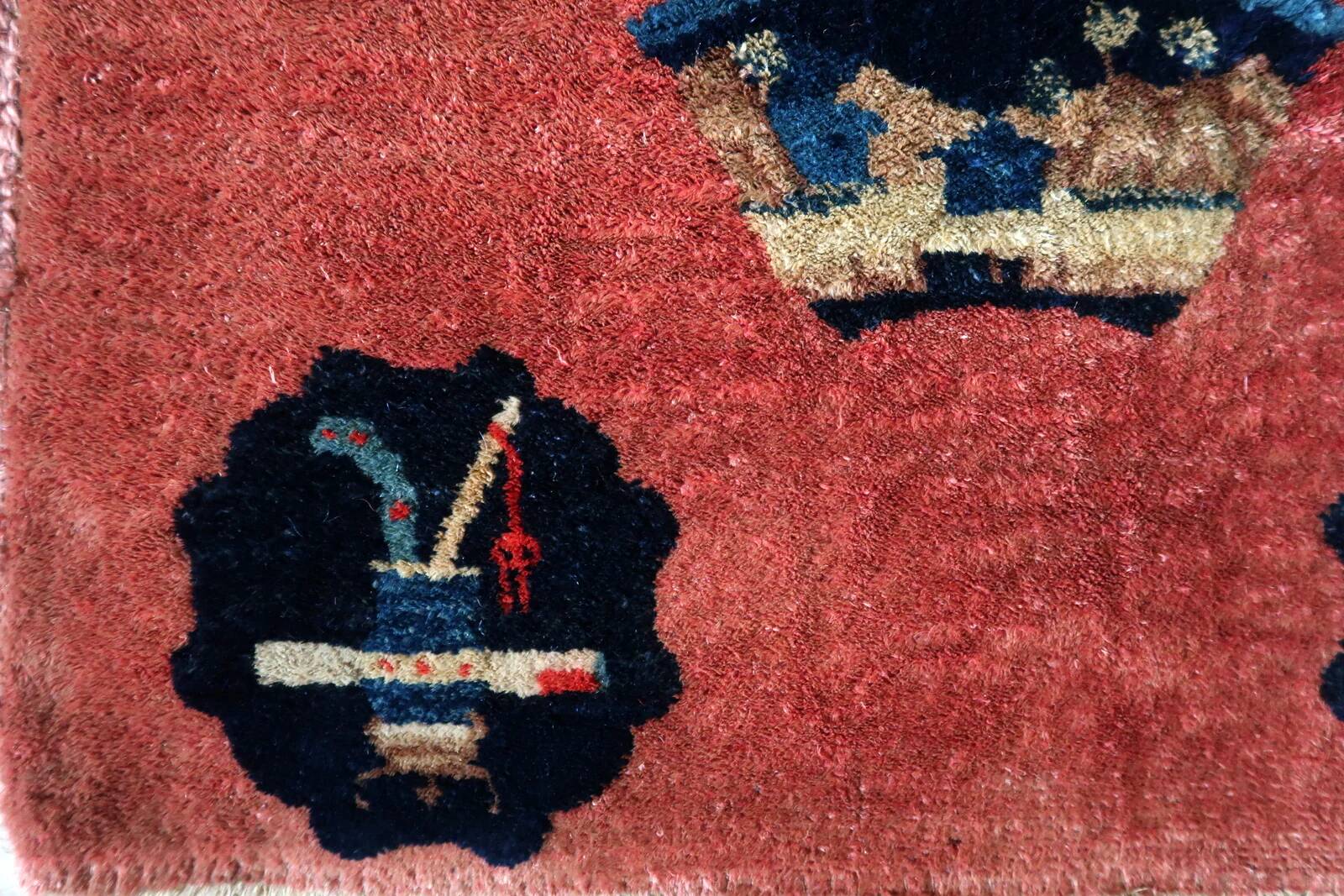 Antique 1920s Chinese Art Deco rug 68cm x 121cm - 1C1265