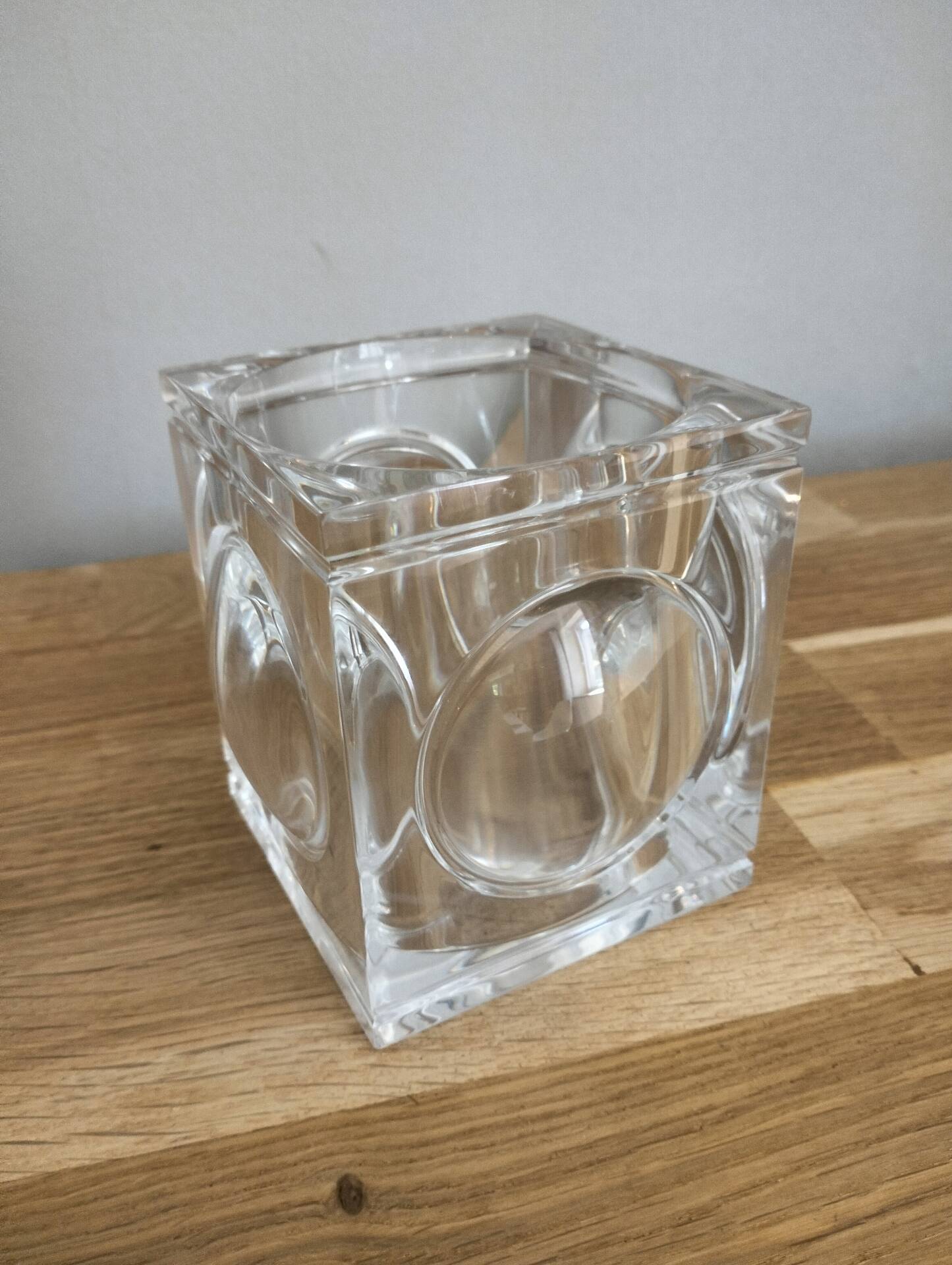 Cube pencil holder in crystal signed Baccarat — Eye Collection, France