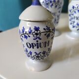 Batch of Delft aphoticaria pots