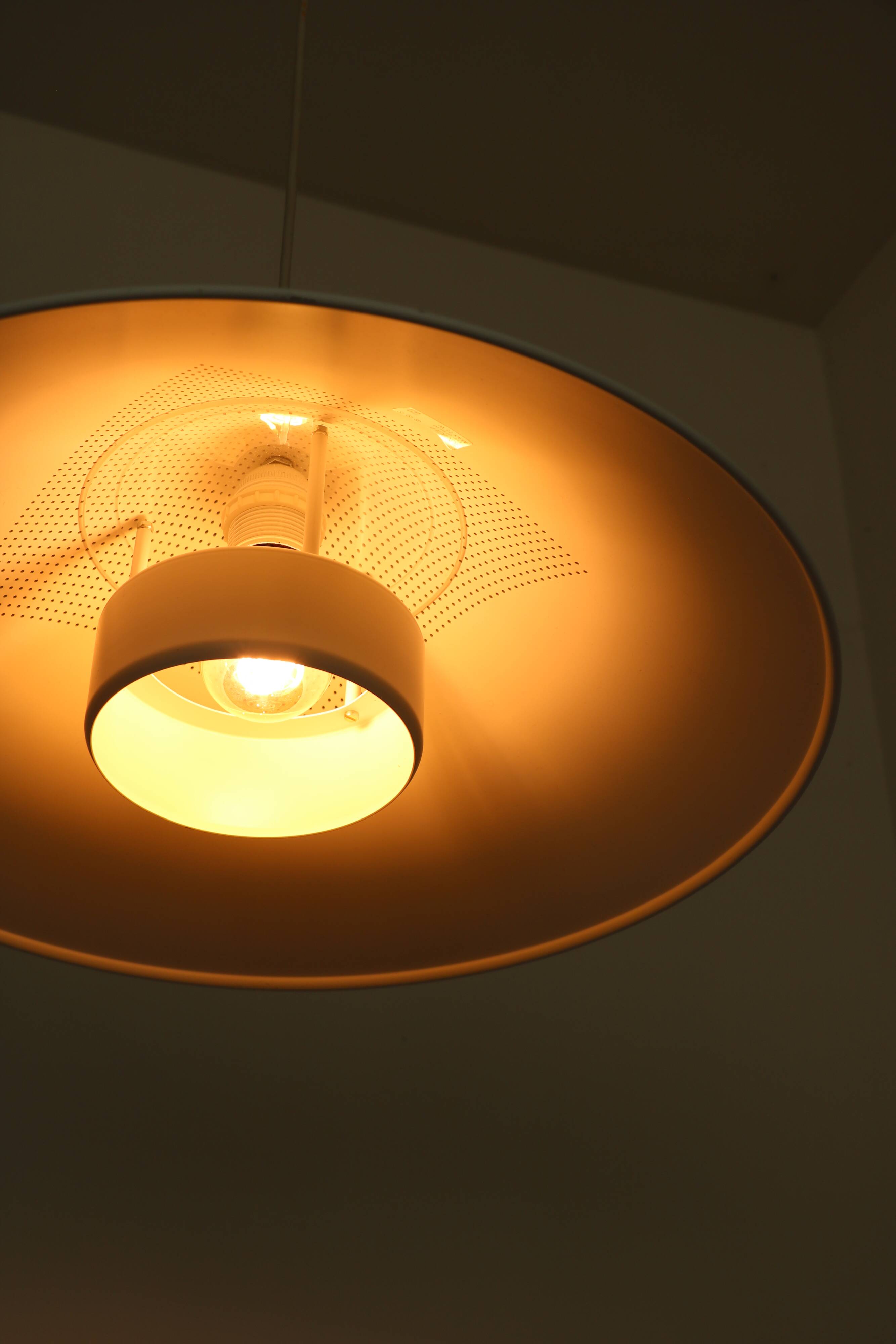 Lampe suspension scandinave Lux Light, métal blanc