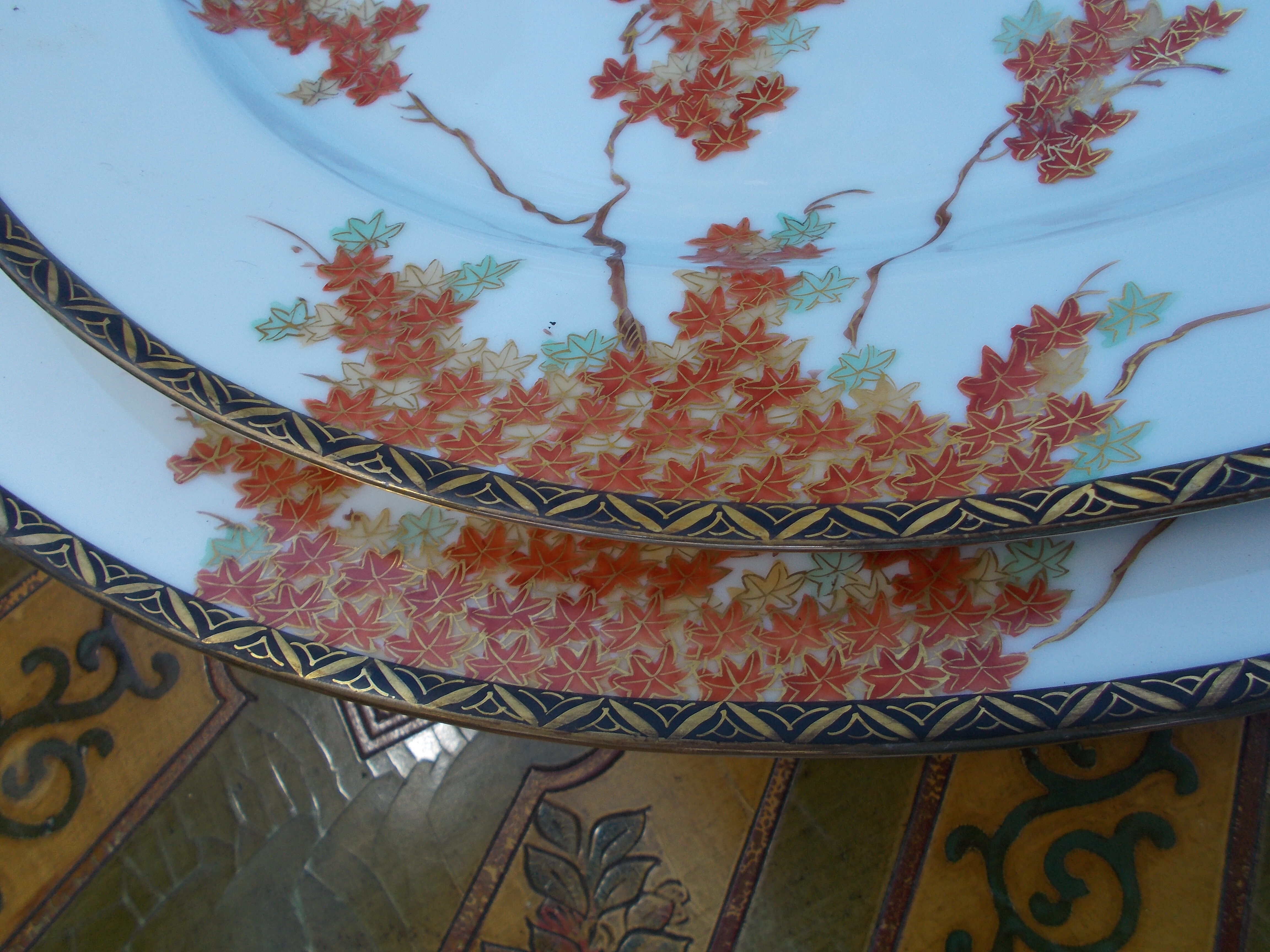 2 serving dishes vintage porcelain Japan