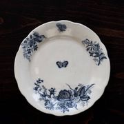Antique flat plates, ironstone, Onnaing Nord - Floral and ribbon pattern.