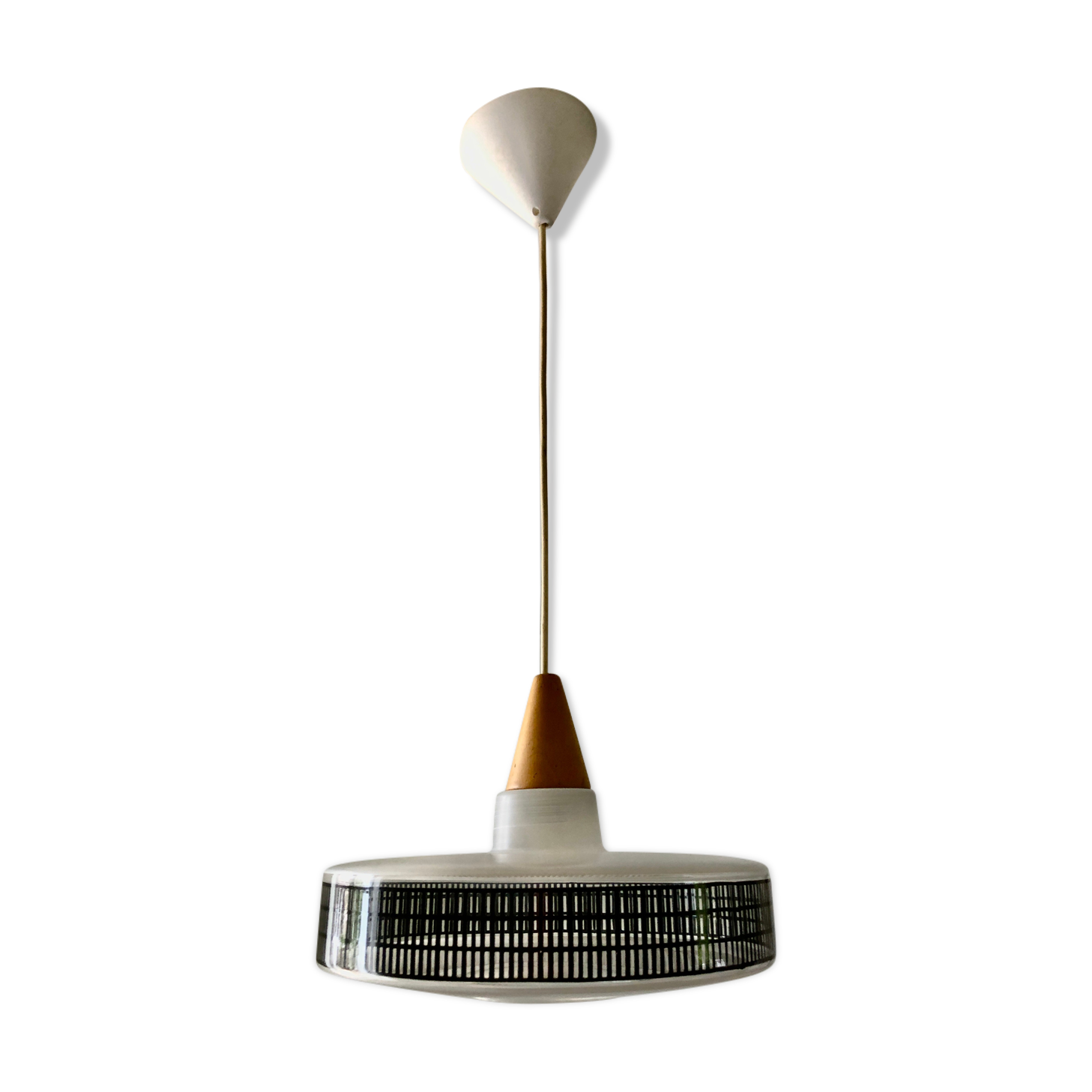 Scandinavian saucer suspension 1960