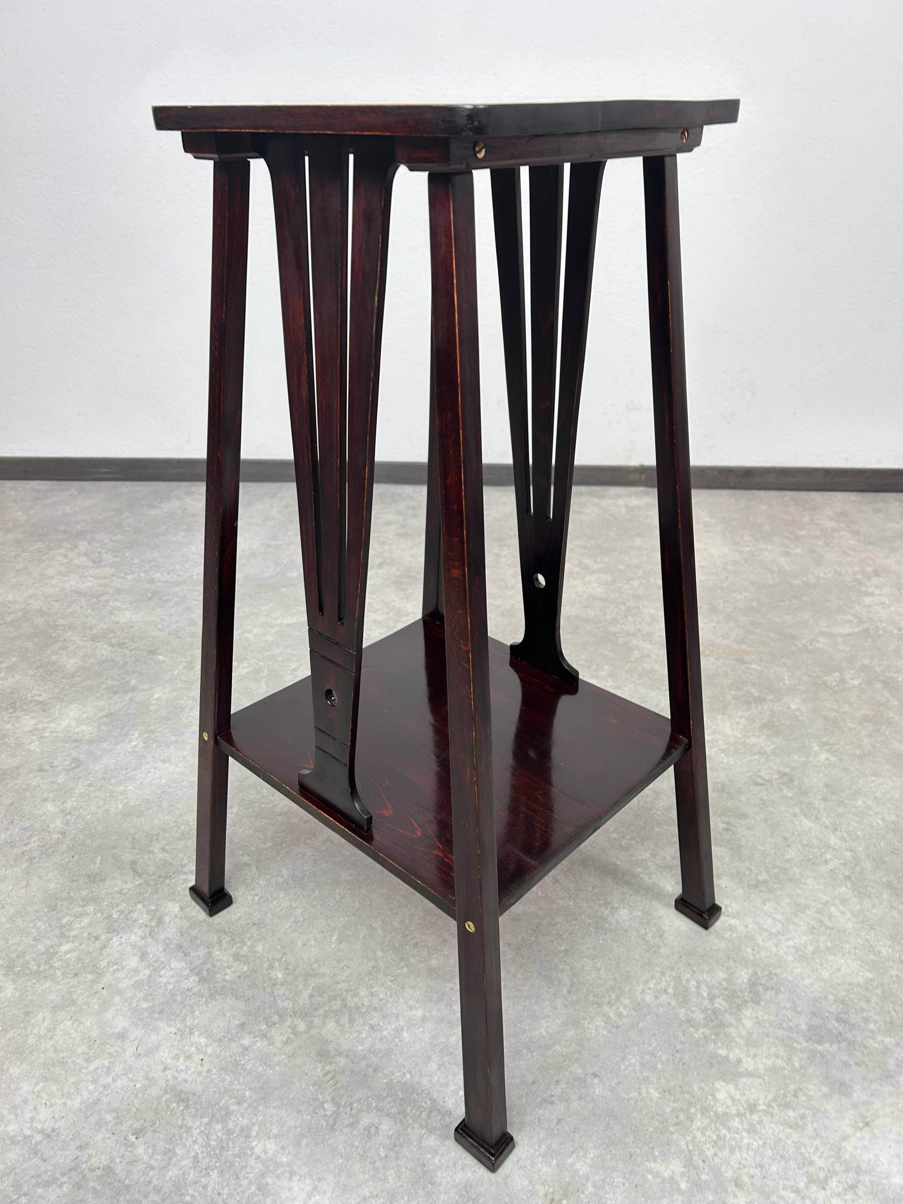 Plant stands Secession no.9533 by architect Marcel Kammerer for Thonet