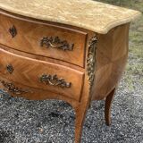 Commode en bois de rose