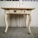 Table de cuisine vintage en bois, pieds courbés