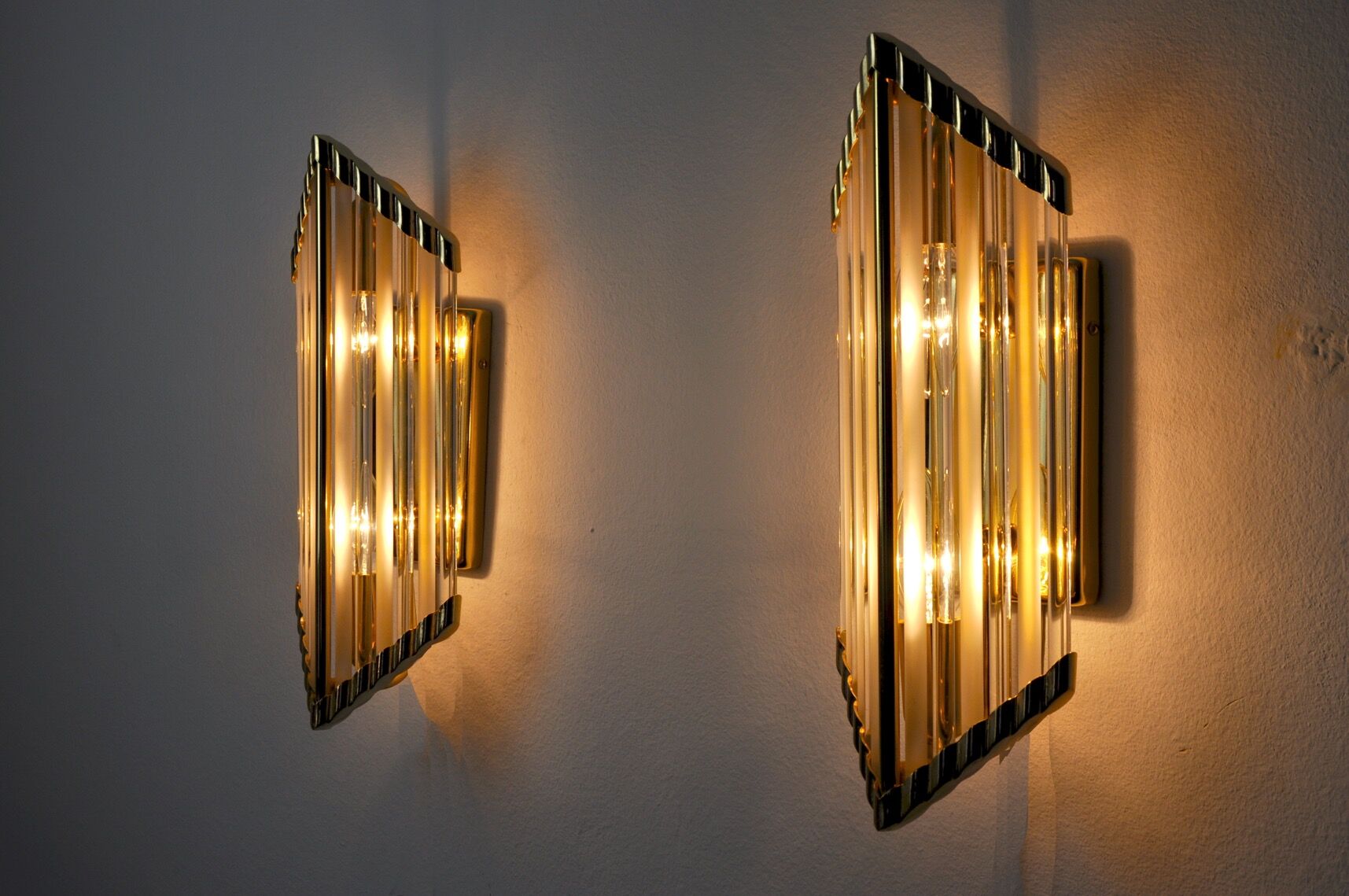 Pair of Venini sconces, Italy, 1980