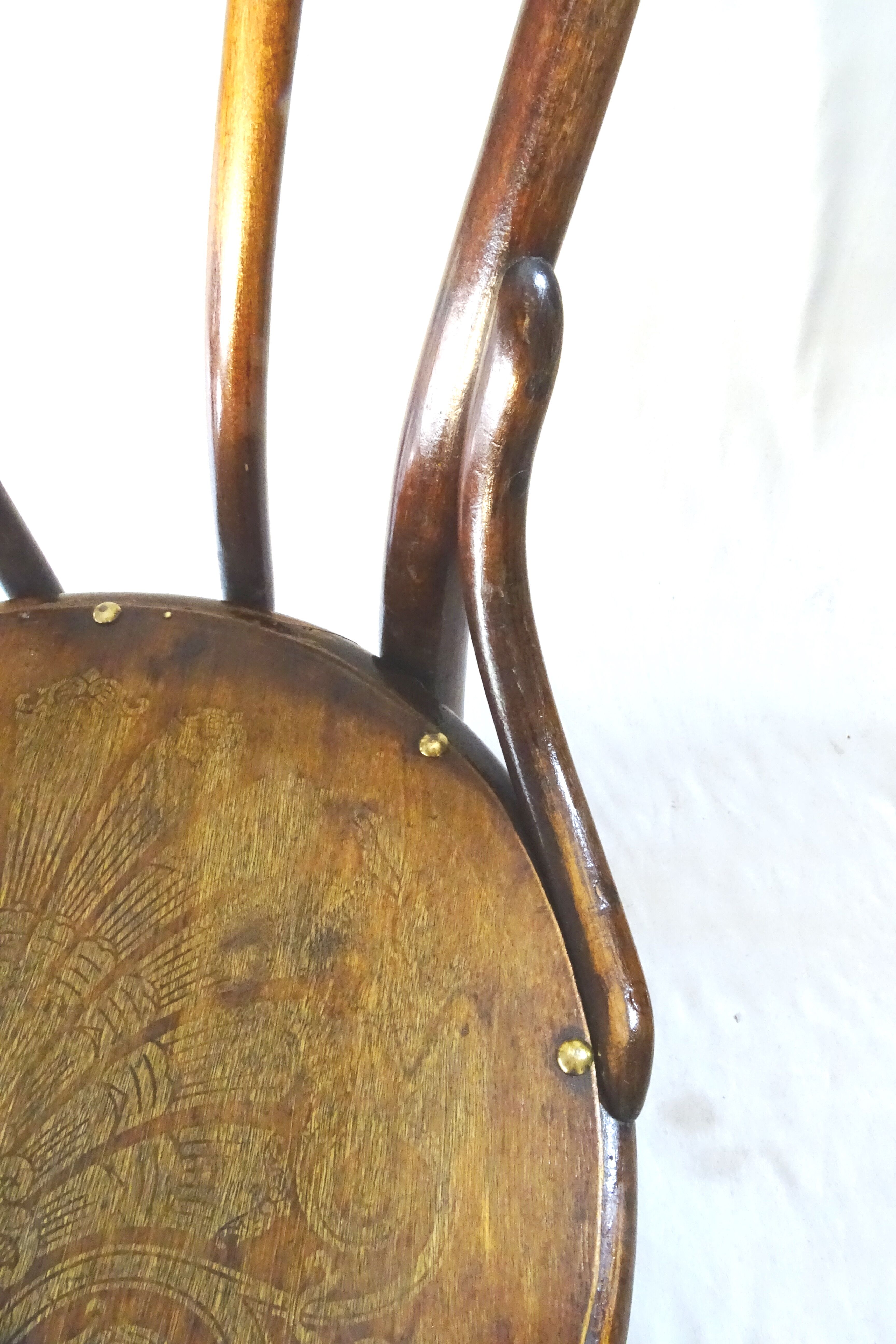 Thonet chair N°18 circa 1880 wooden seat