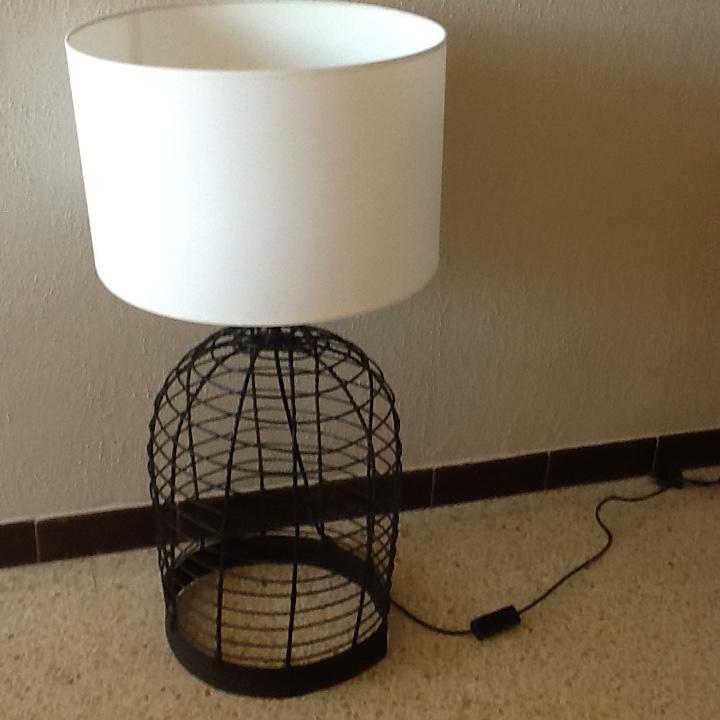 Lamp foot "cage"