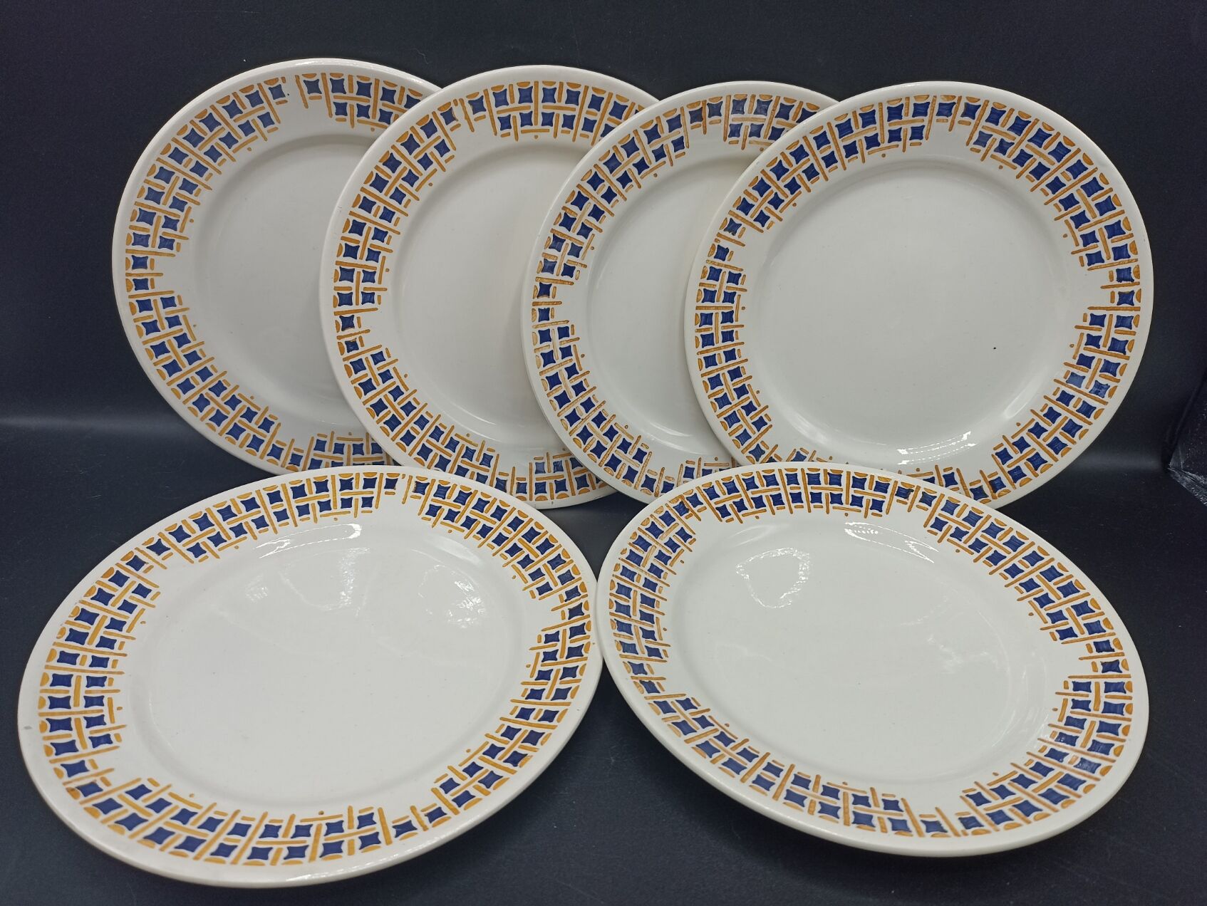 6 flat plates Maryse by Givors