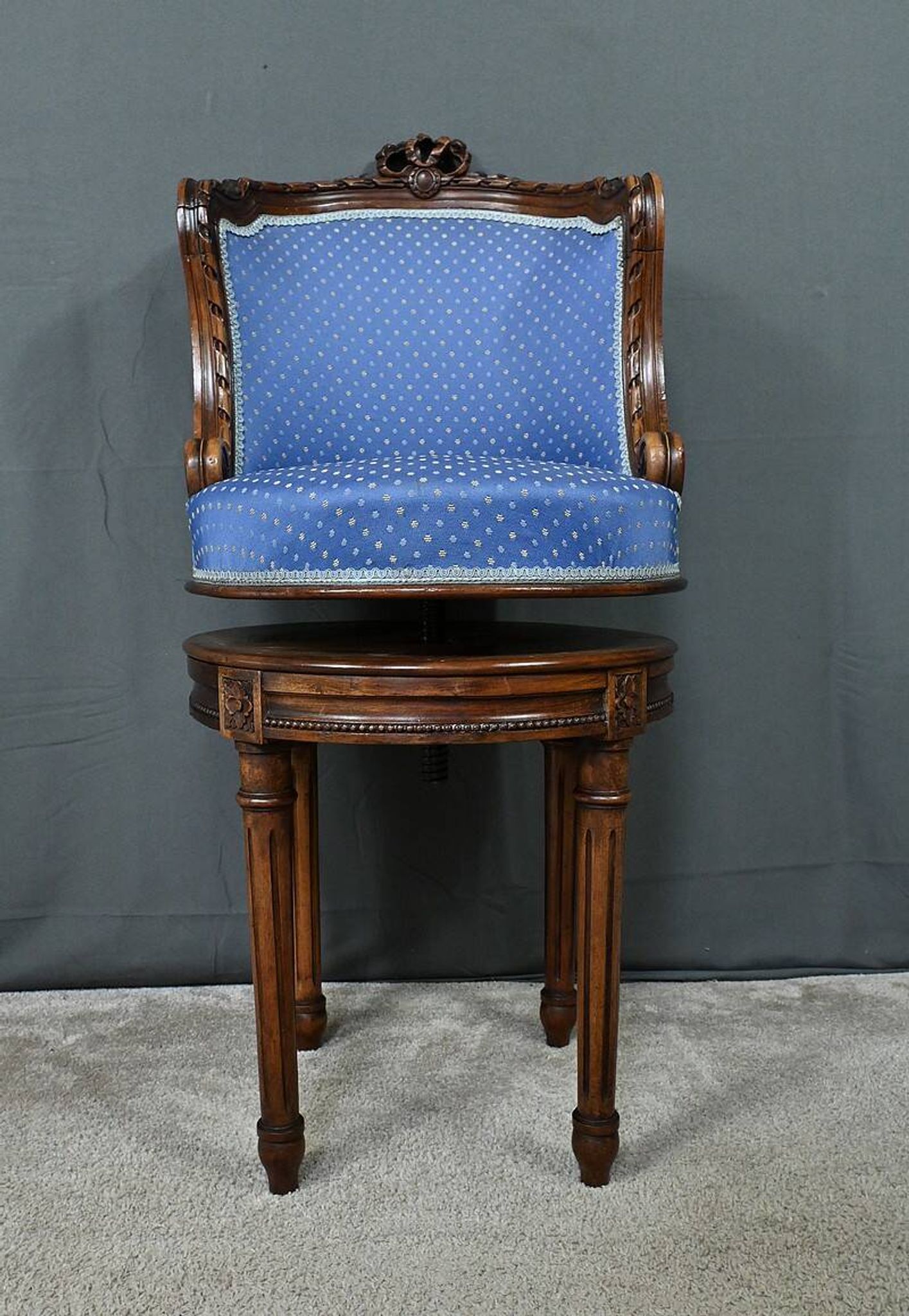 Louis XVI Style Beech Swivel Harpist Chair – Early 20th Century
