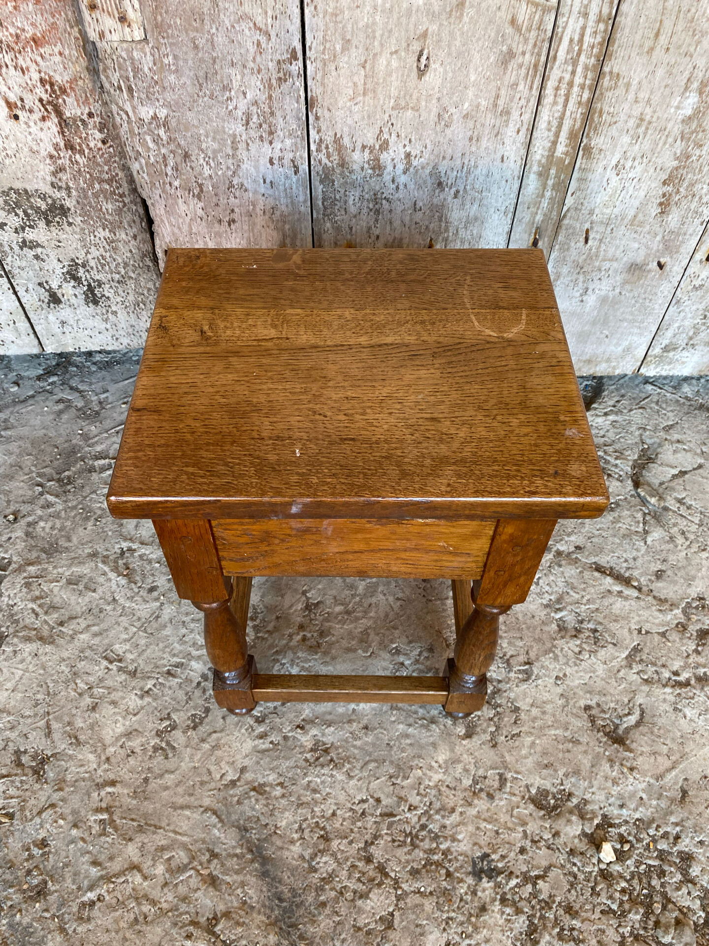 Vintage Solid Oak Nightstand with Storage #E105