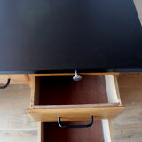 Desk box 60 years.