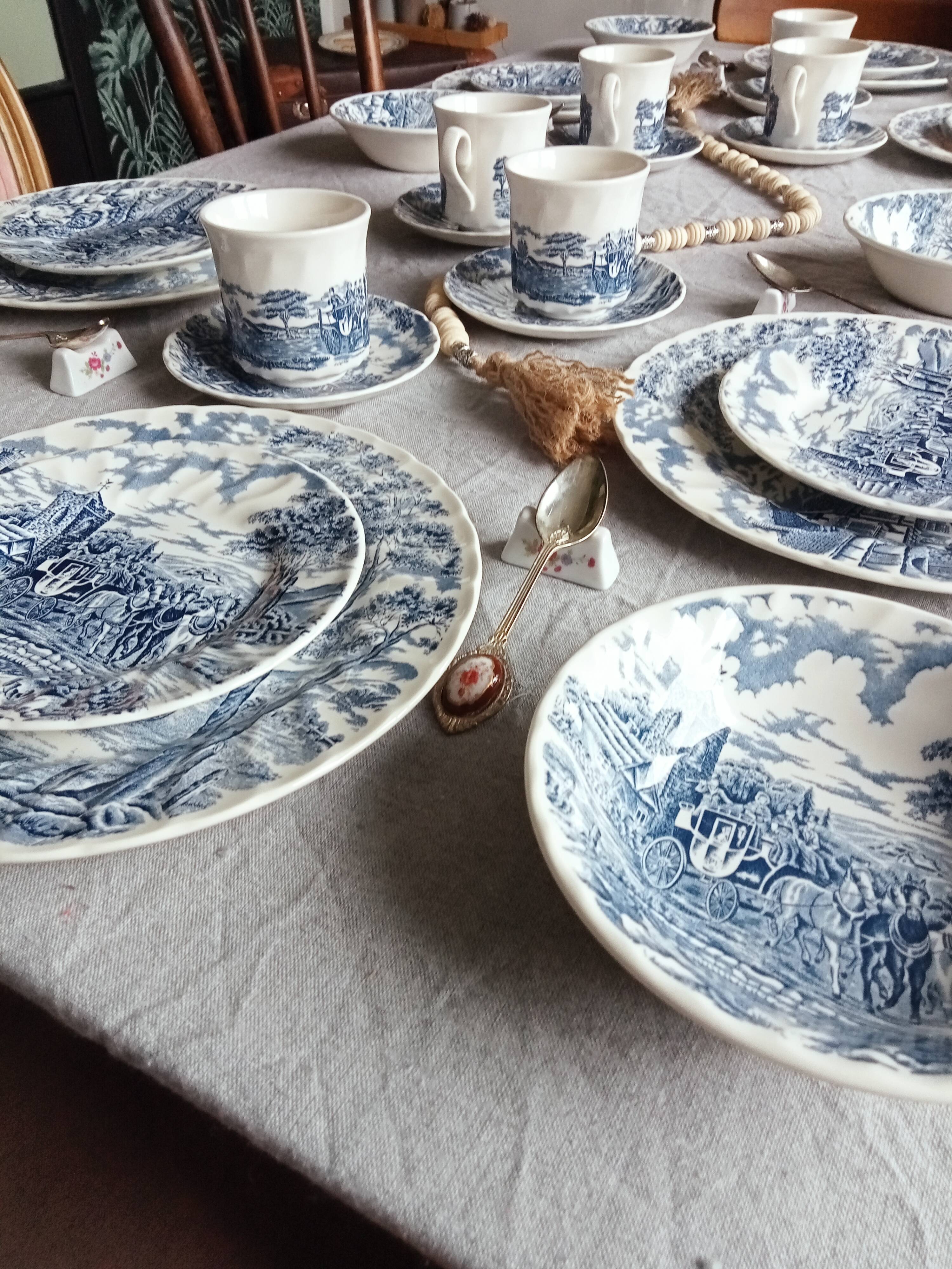 Royal Wessex Plates
