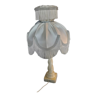 Lampe à poser pied albâtre et abat jour dôme parapluie satin, rétro chic vers 1950