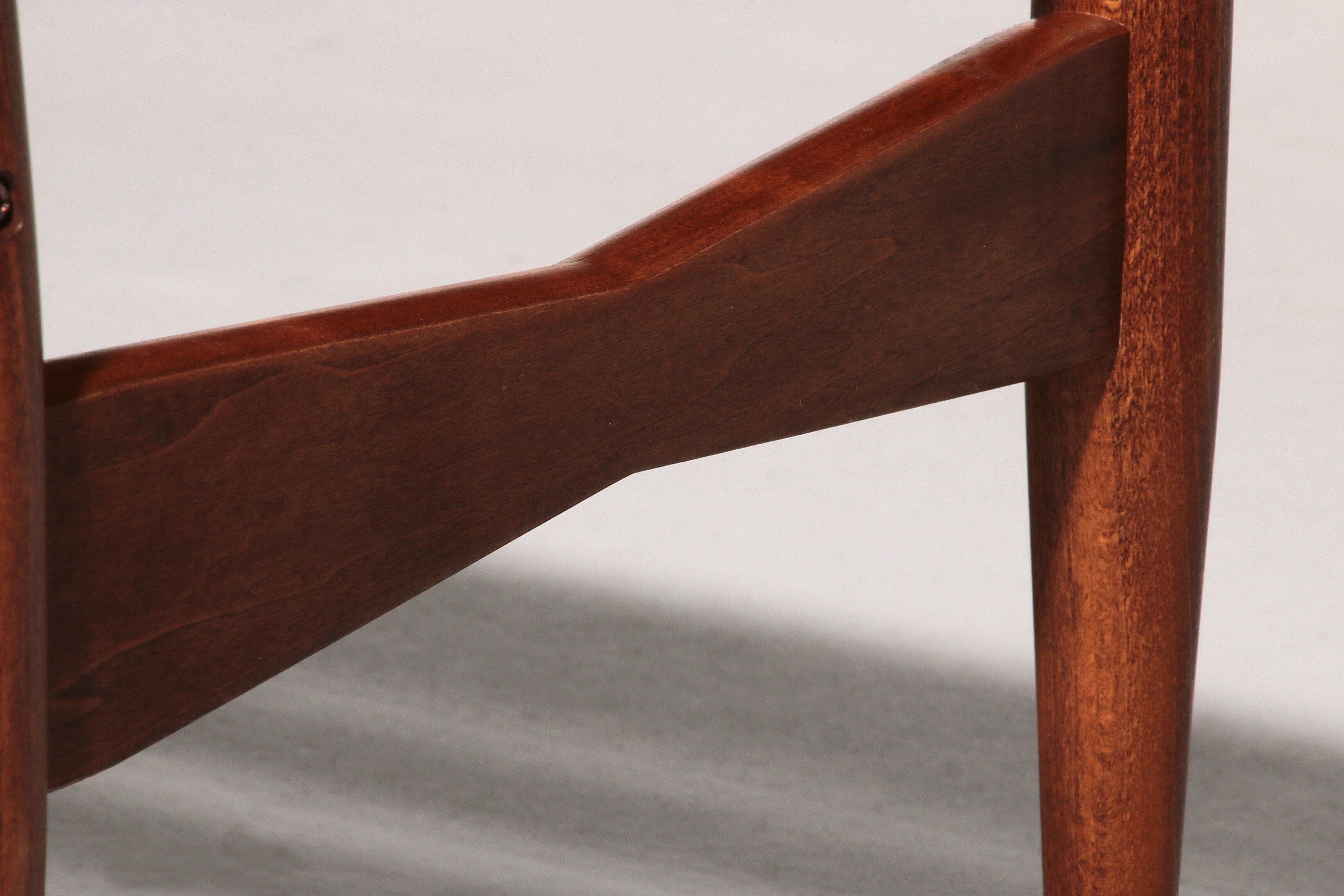 Walnut bench by Gio Ponti made by Fratelli Reguitti 1950