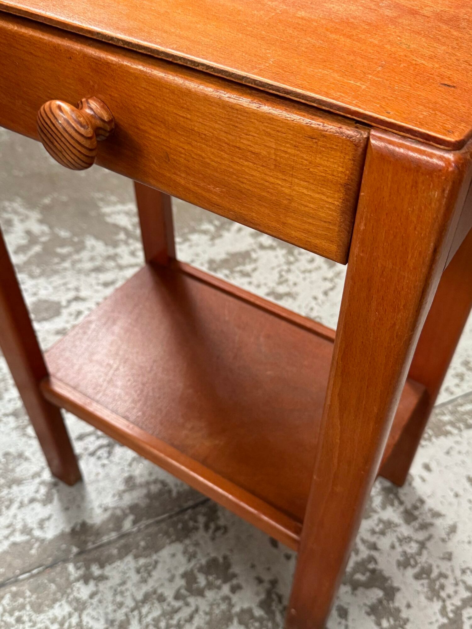 Bedside table