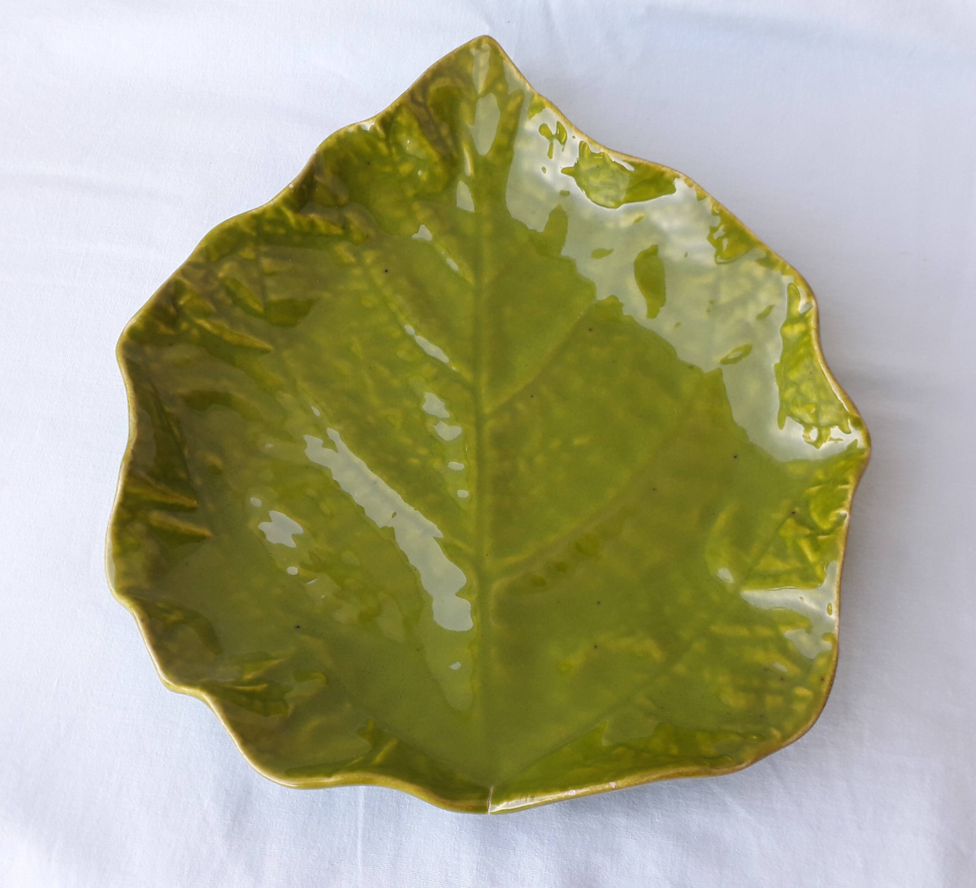 Leaf dish Pol Chambost