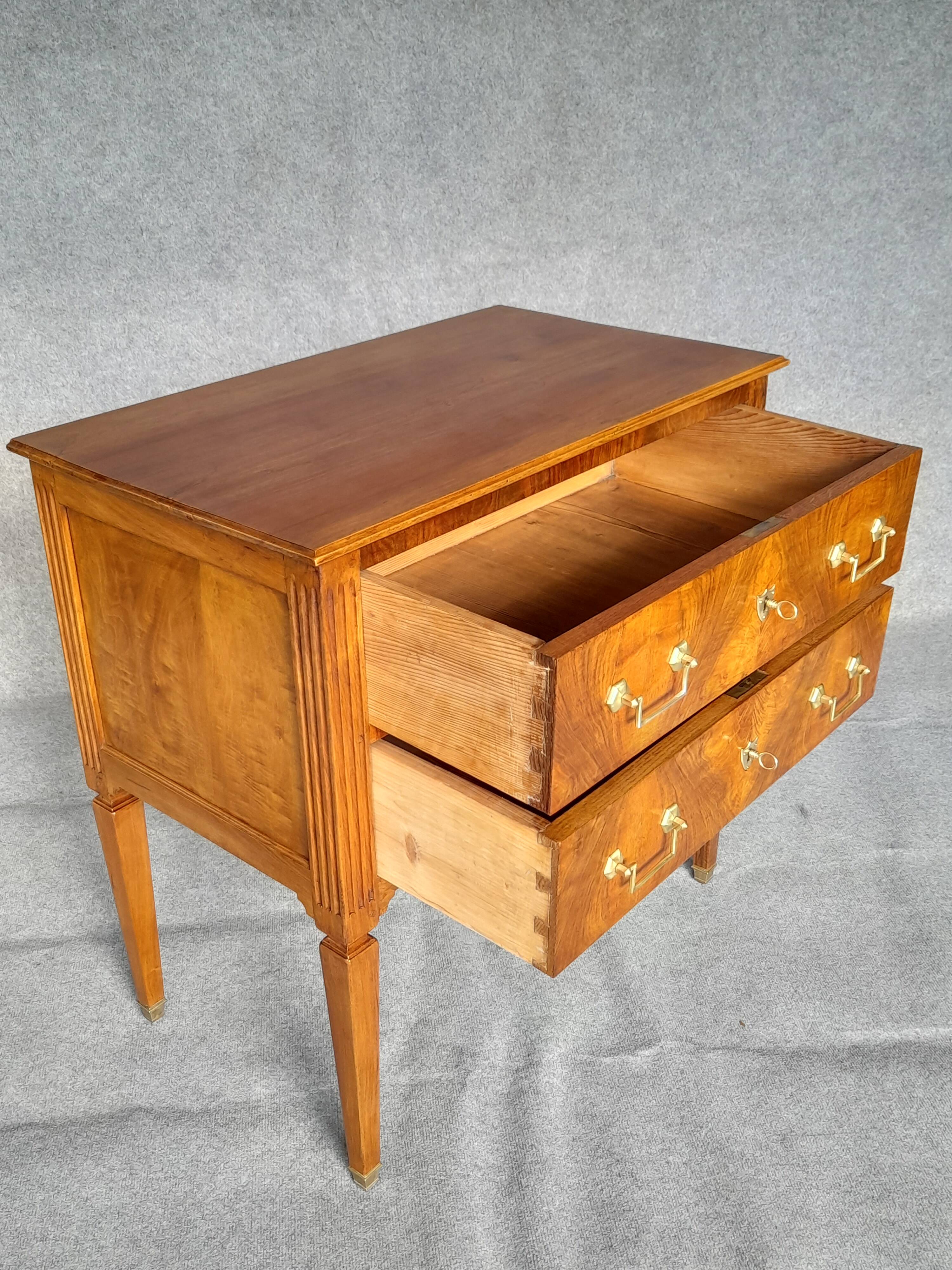 Louis XVI chest of drawers, 19th century