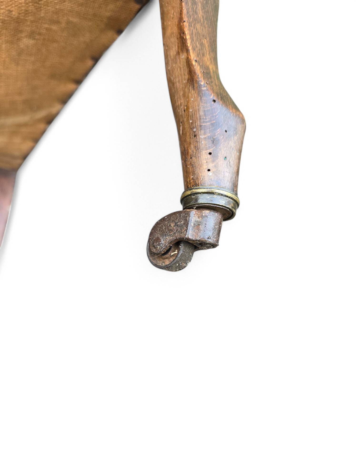 Voltaire armchair in walnut