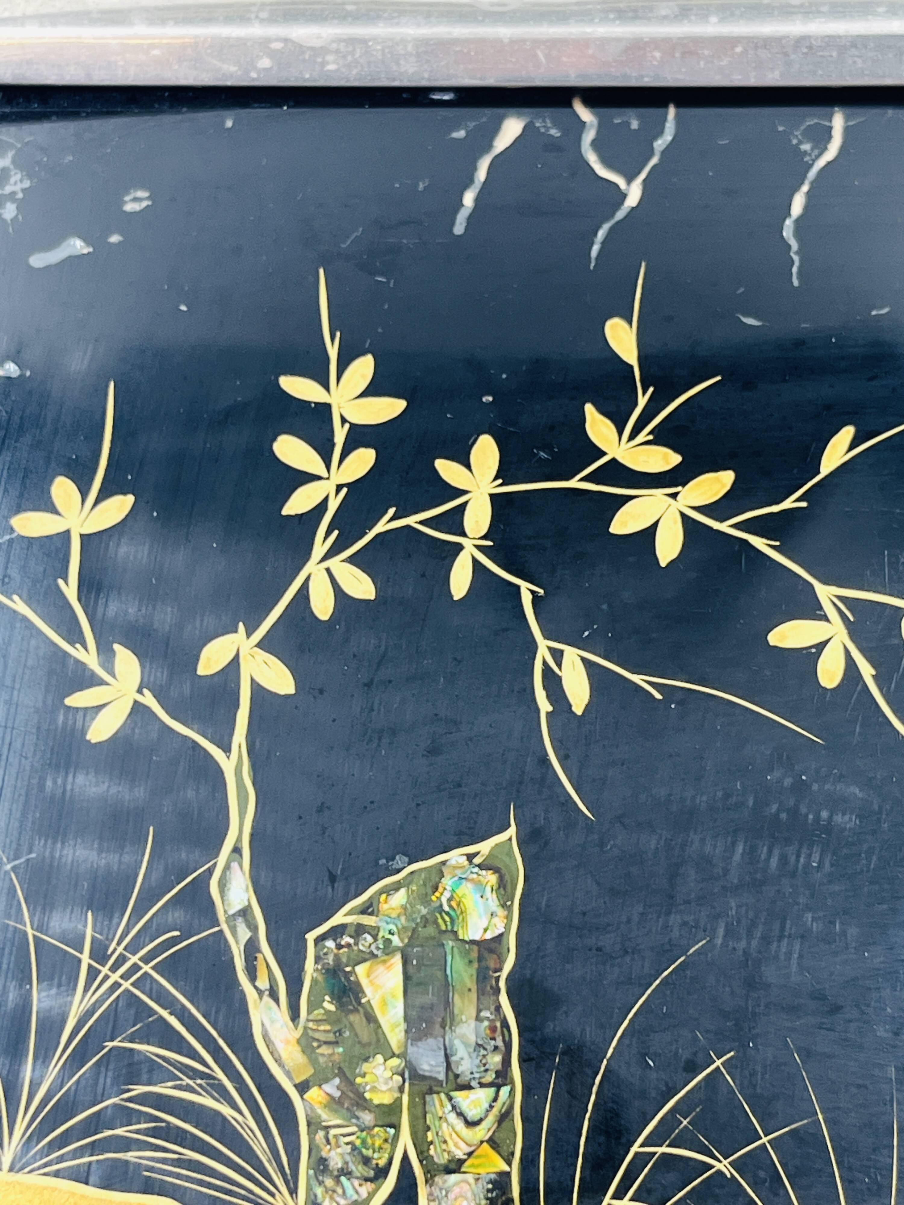 Plateau Art Déco en fixé sous verre et nacre