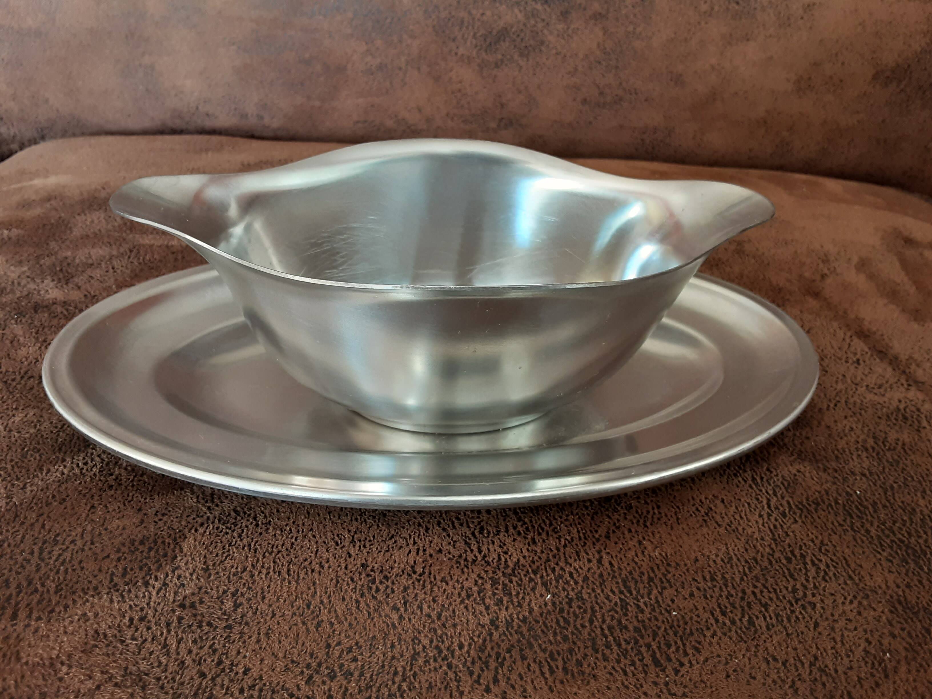 Stainless steel sauce boat