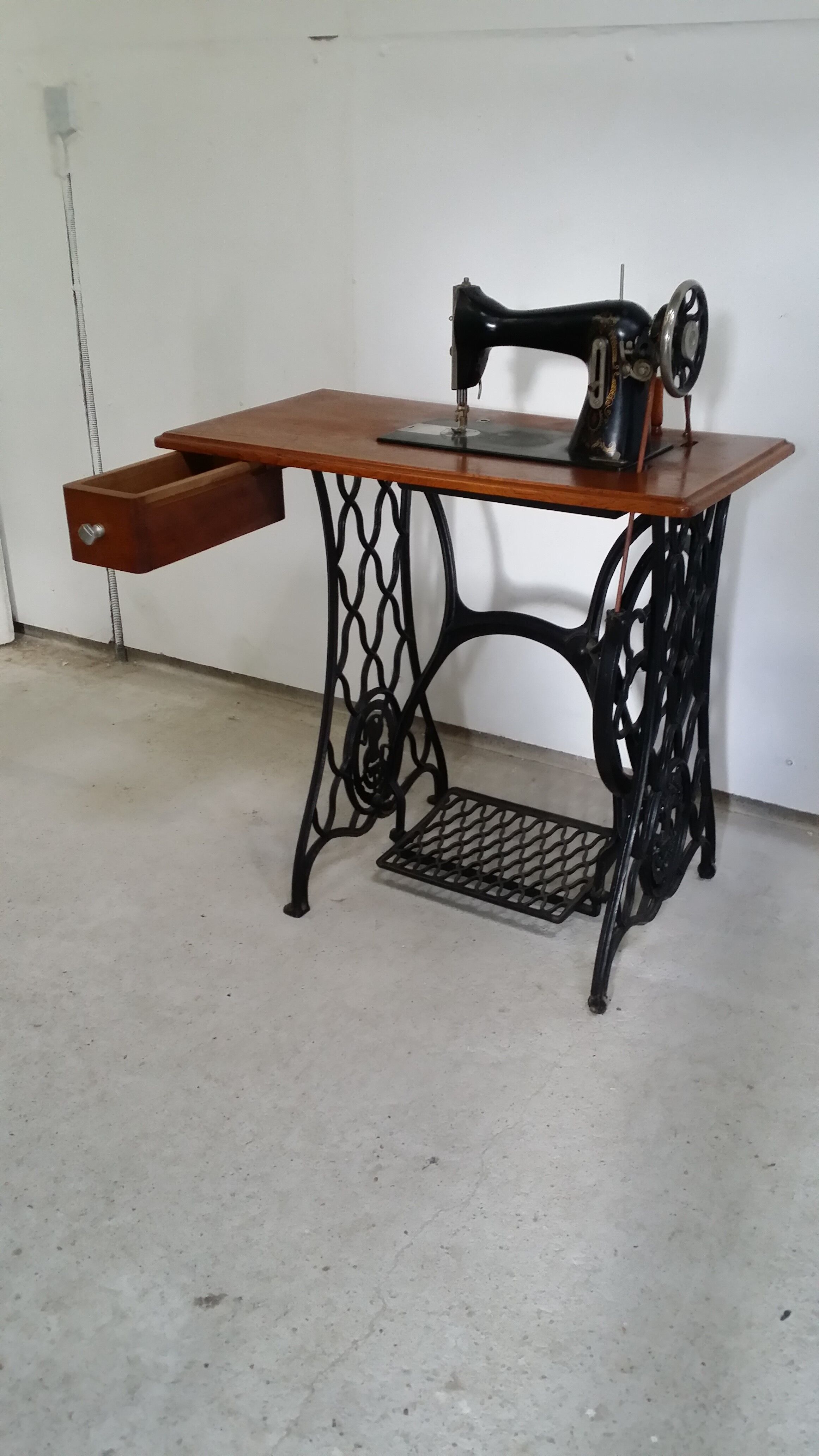 Old sewing machine