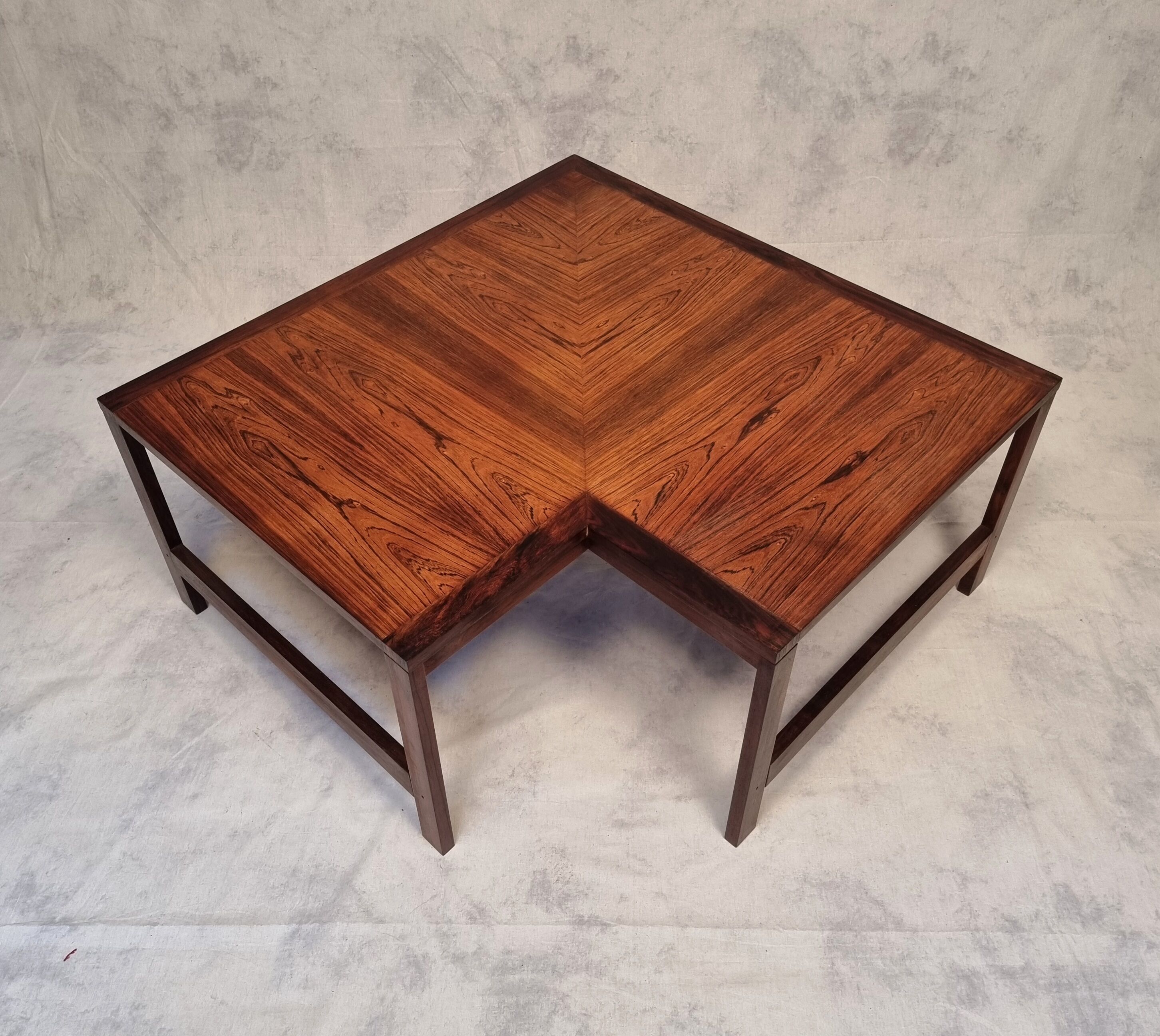 Corner Coffee Table - Ole Knudsen & Torben Lind for France & Son - Rosewood - Ca 1960