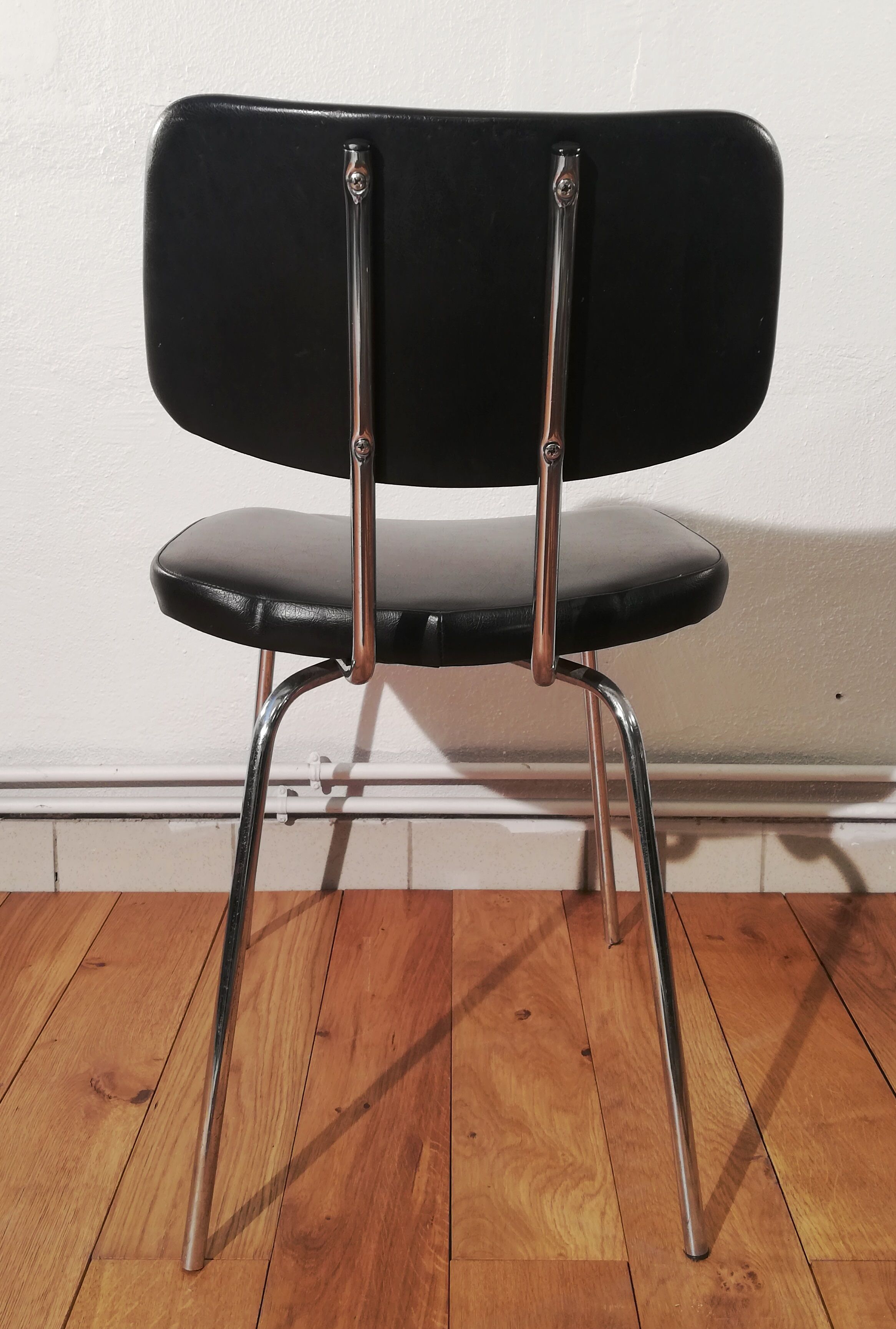 Vintage leather chair