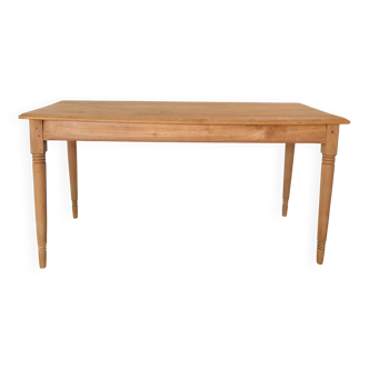 Solid beech country table