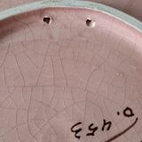 Flat plate cracked flowery