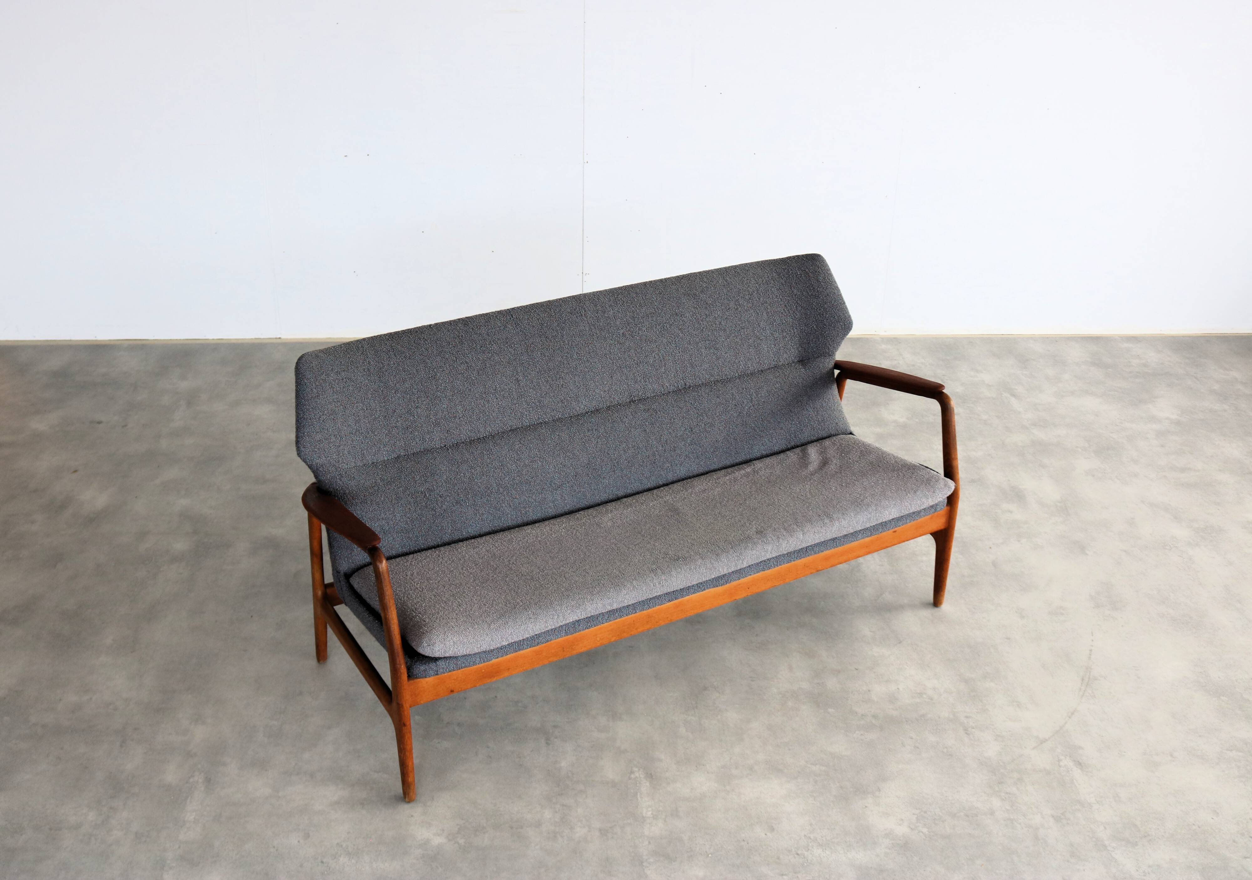 vintage sofa | bank | 60s | Bovenkamp