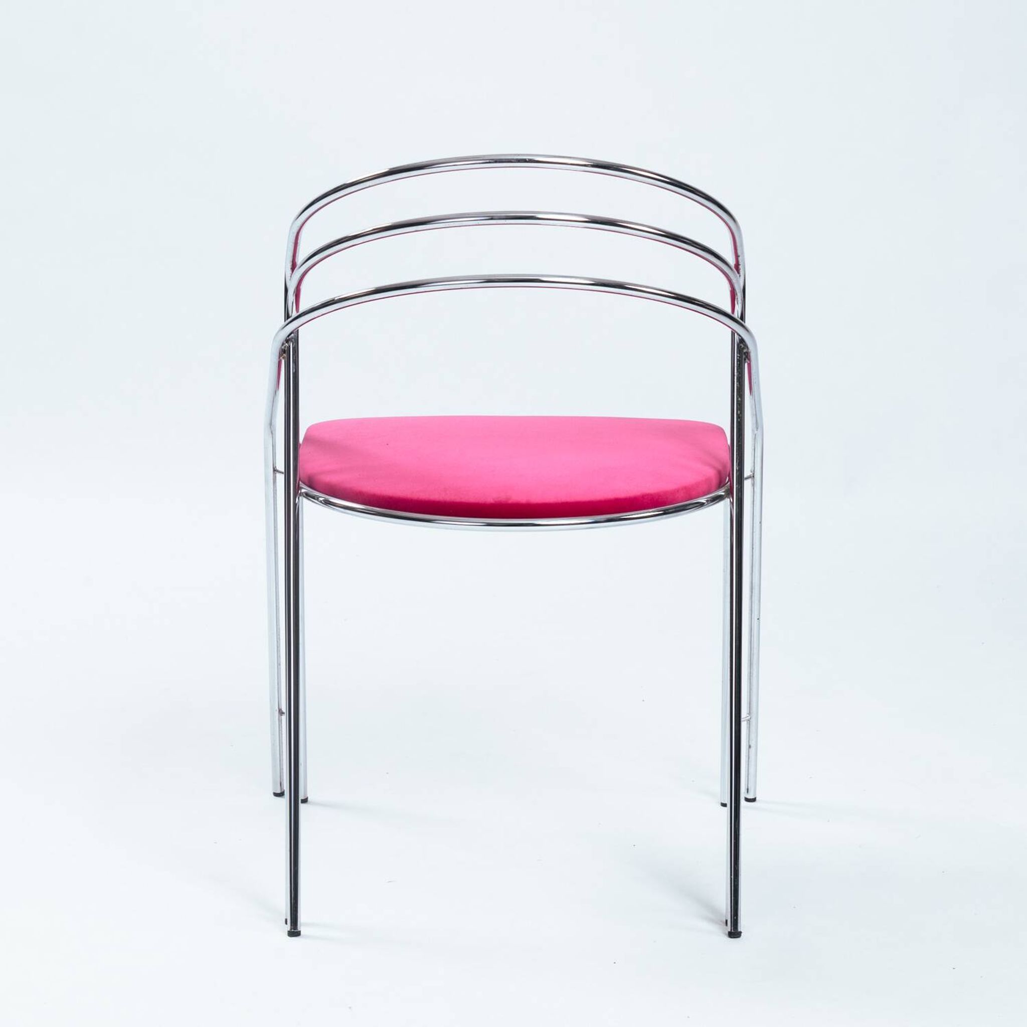 Set of Four Midcentury Italian Dining Chairs in Chrome and Pink Velvet